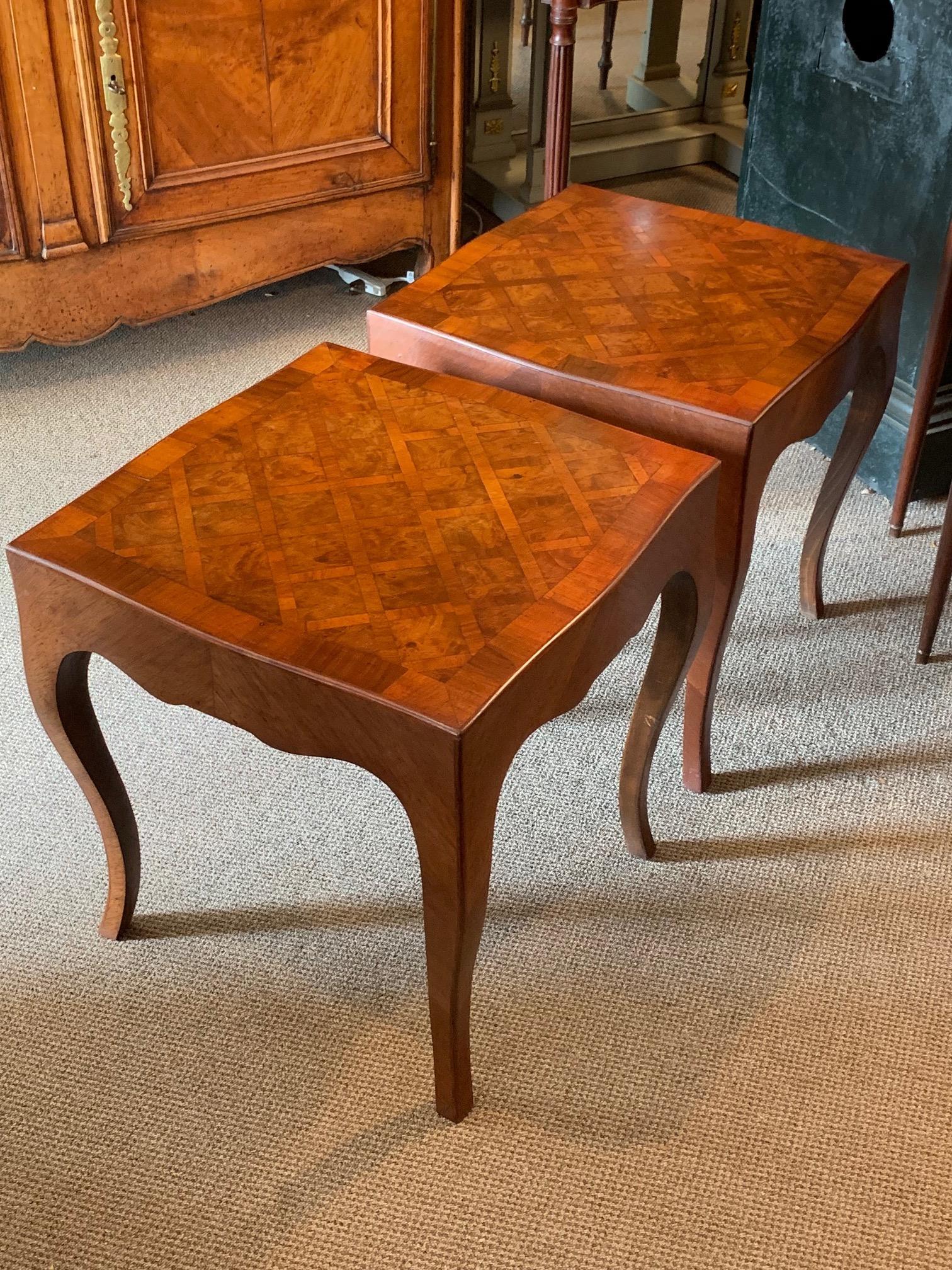 Pair of Elegant Italian Tables with Cabriolet Legs For Sale 2