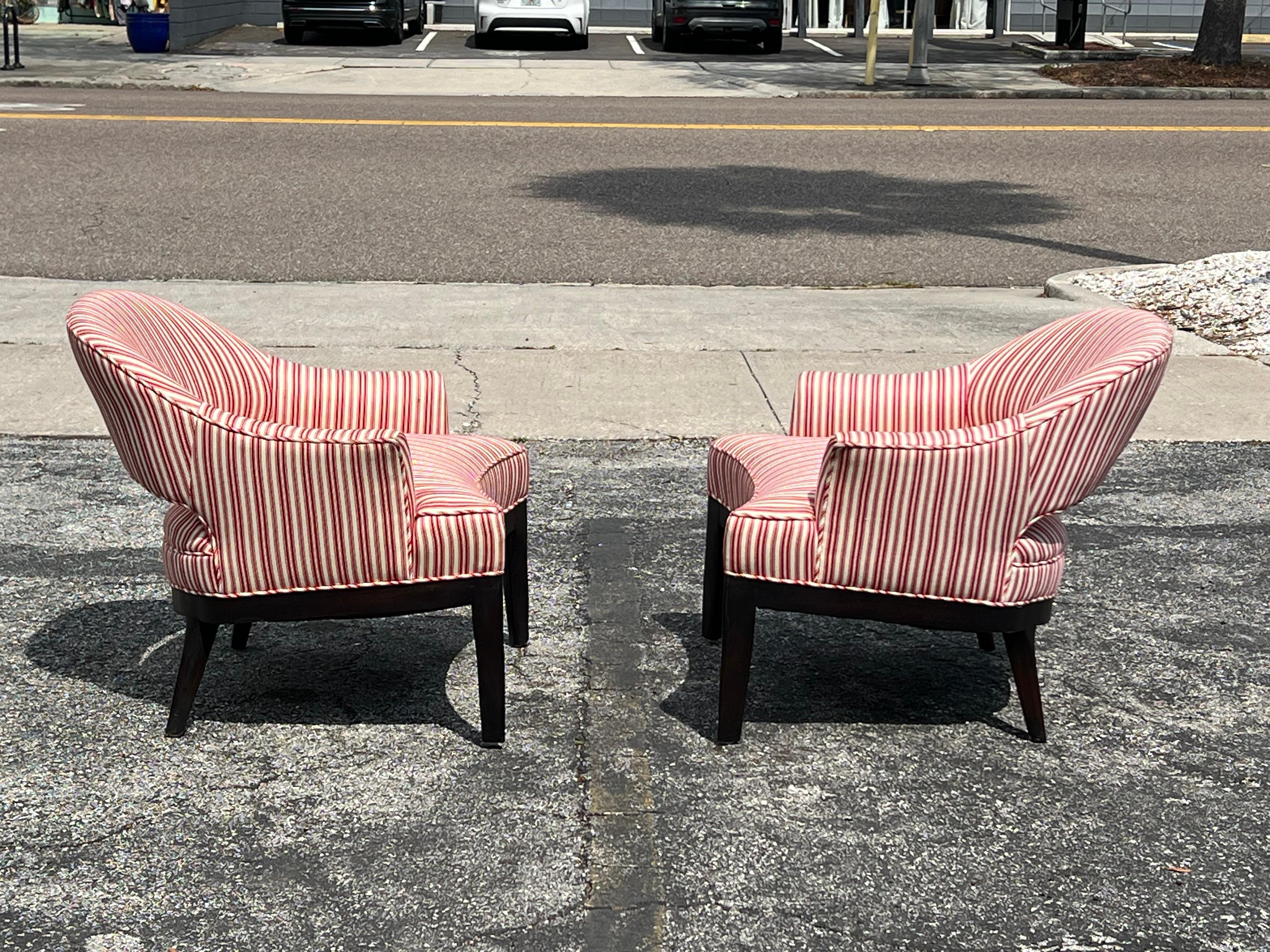 Pareja de Elegantes Sillas de Salón con Respaldo Abierto De Erwin Lambeth Ca' 1960's en venta 10