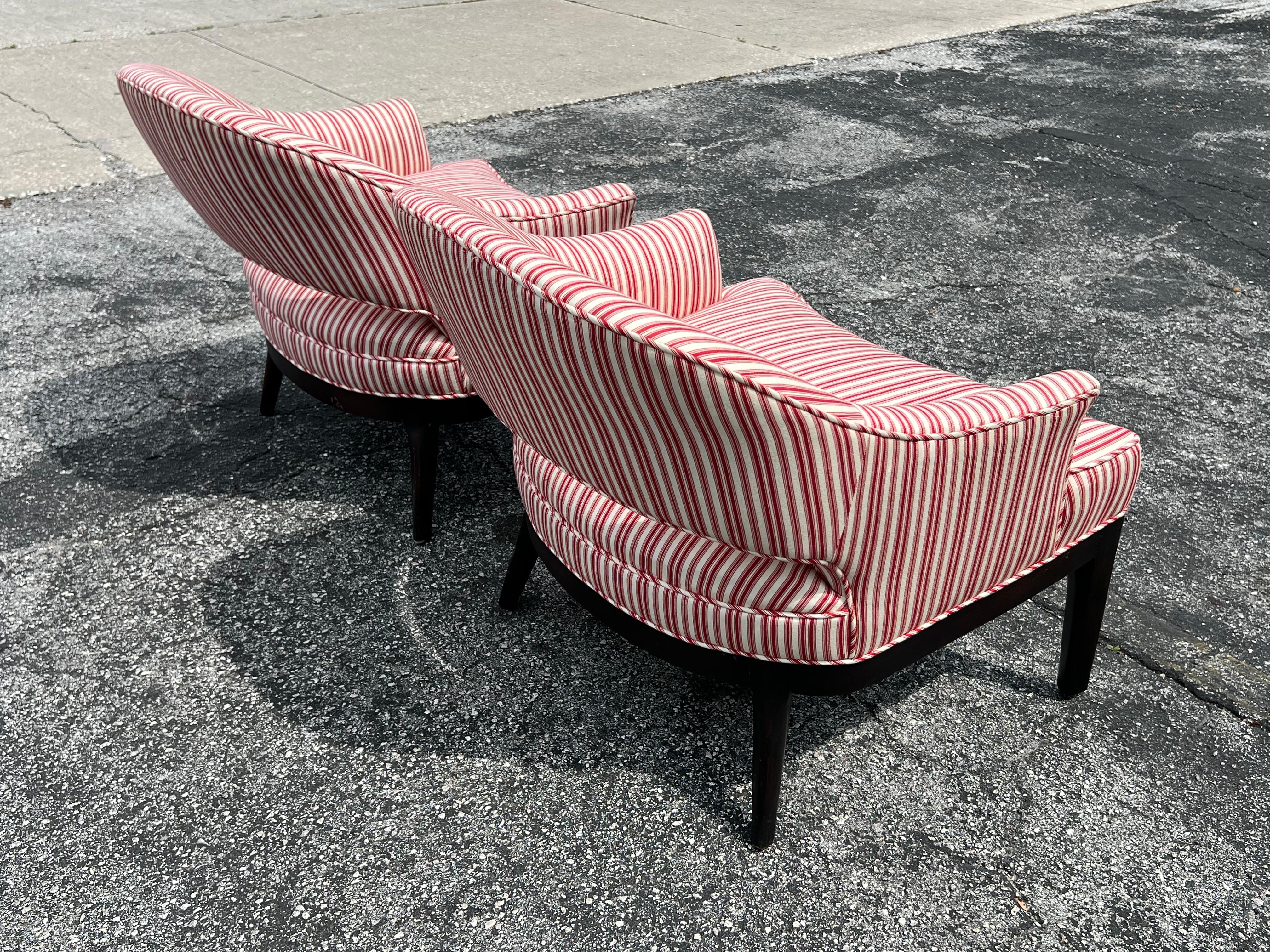 Pareja de Elegantes Sillas de Salón con Respaldo Abierto De Erwin Lambeth Ca' 1960's Estadounidense en venta