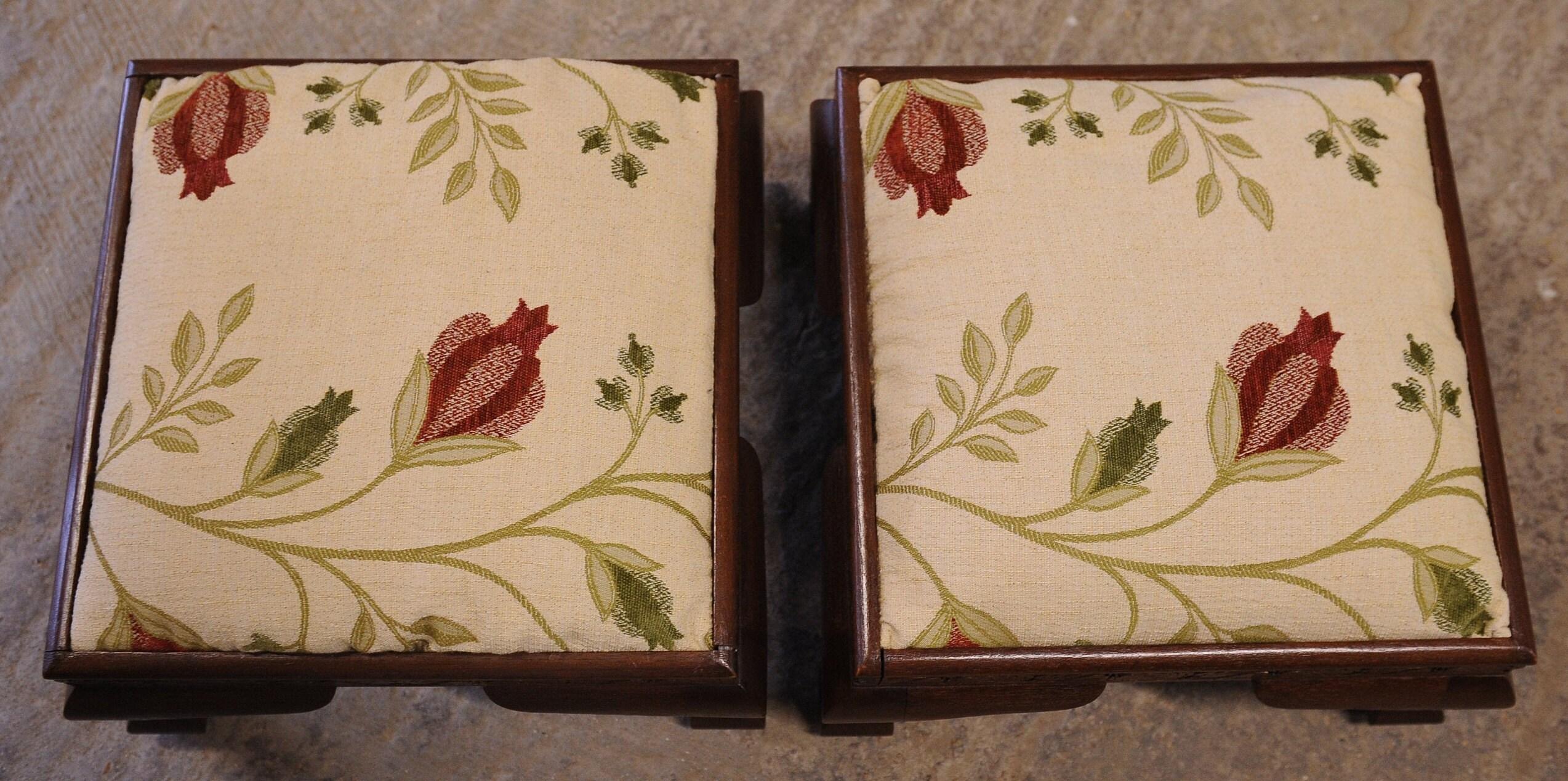 A Pair of Elegant Victorian Floral Embroidered Matching Low Footstools In Good Condition For Sale In Reading, Berkshire