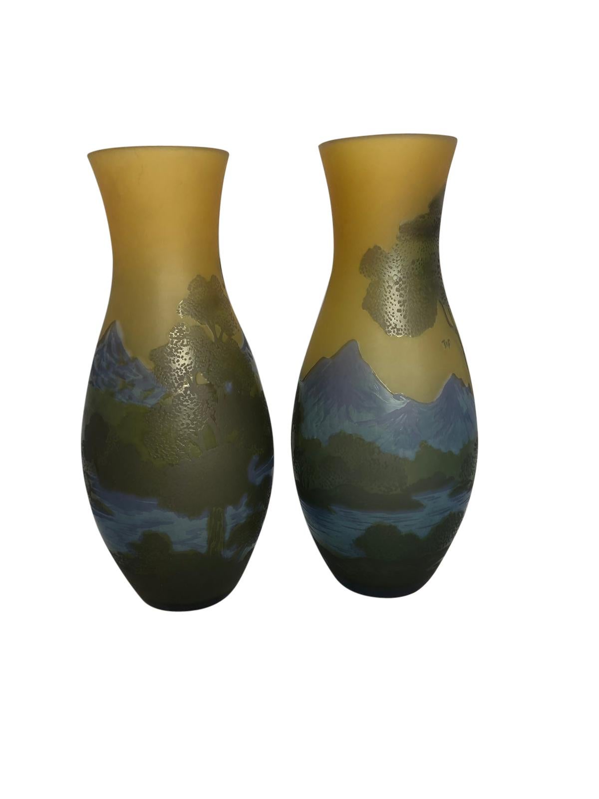 European Pair of Emile Galle-Style Cameo-Cut Glass Vases, 20th Century For Sale