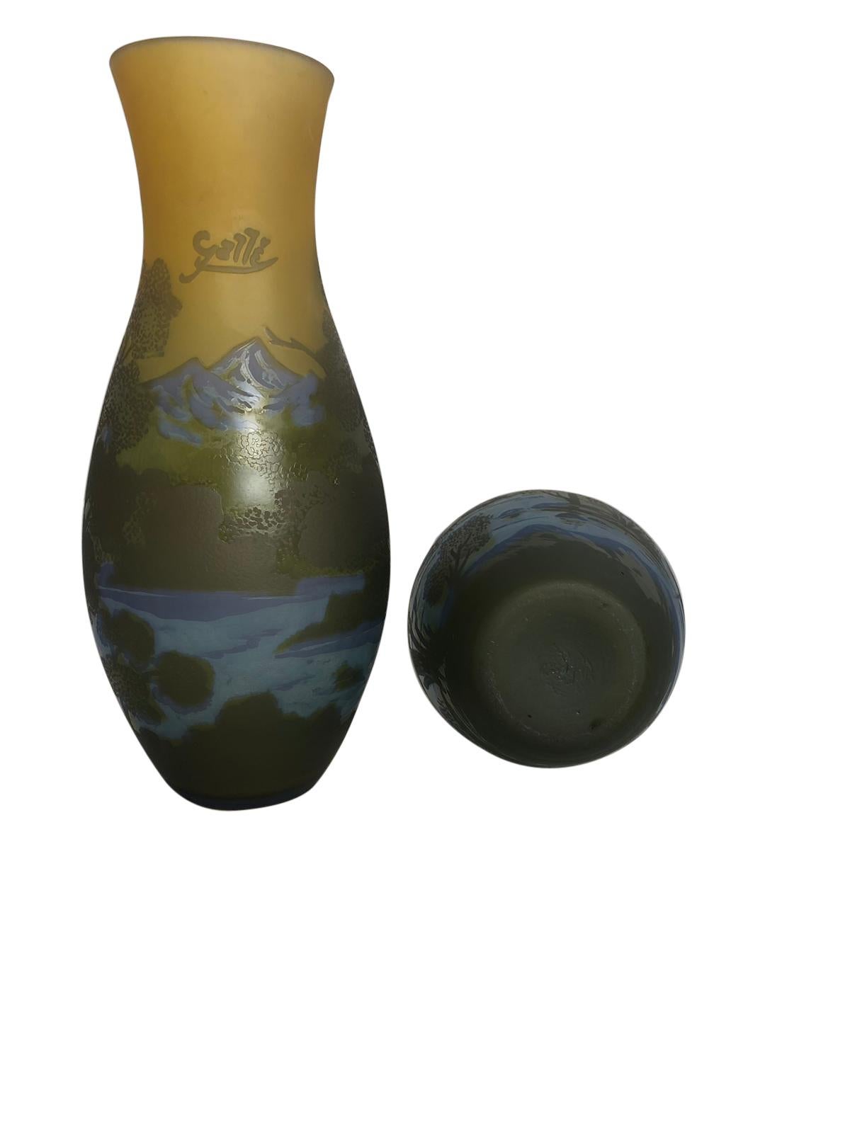 Pair of Emile Galle-Style Cameo-Cut Glass Vases, 20th Century For Sale 1