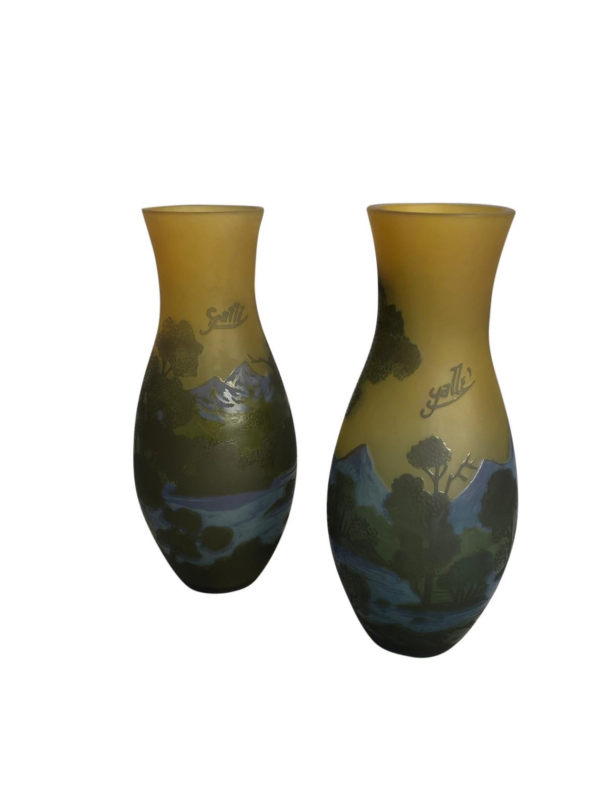 Pair of Emile Galle-Style Cameo-Cut Glass Vases, 20th Century For Sale 2