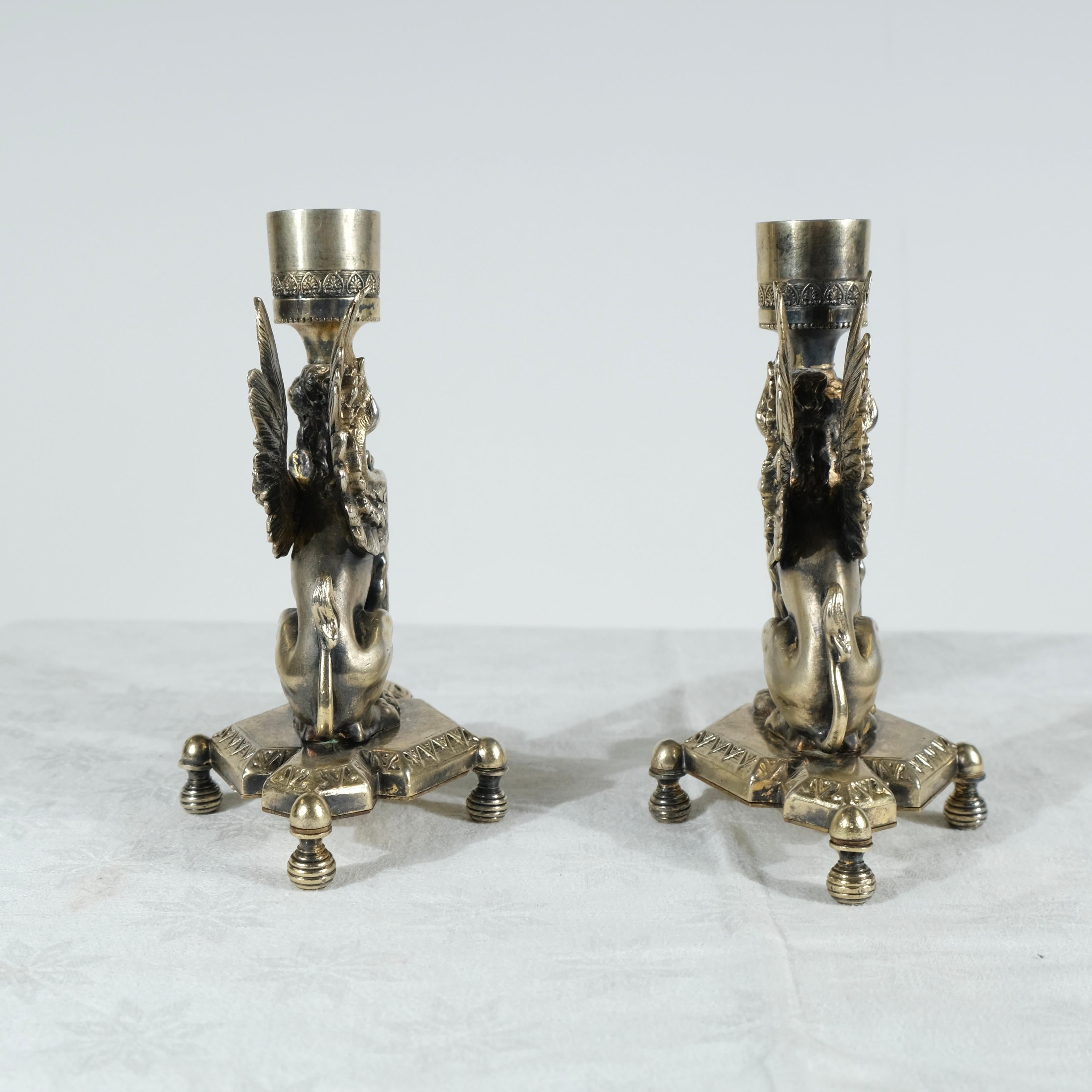 Bronzo Coppia di candelieri Impero, bronzo argentato in vendita