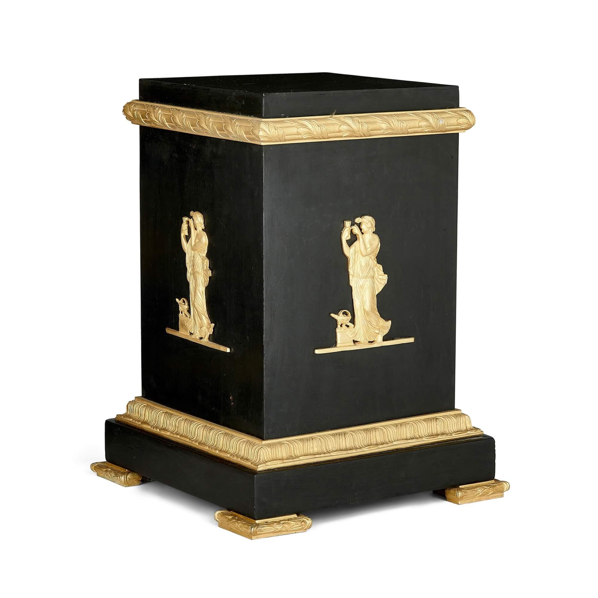 Pair of Empire-Style Neoclassical Gilt and Patinated Bronze Stands In Good Condition For Sale In London, GB