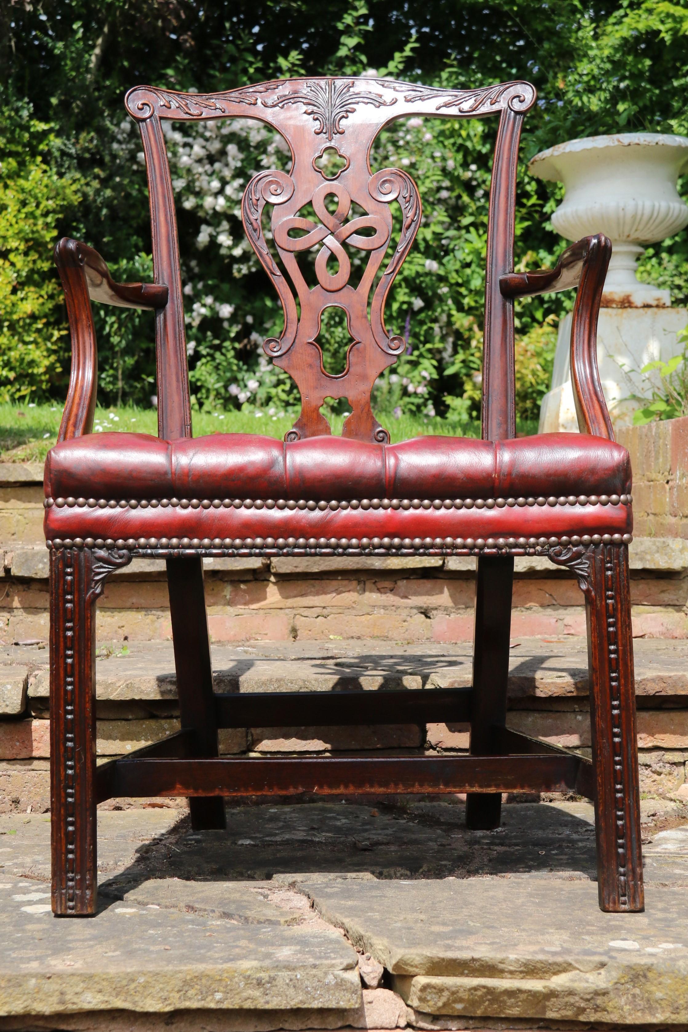 A pair of English 18th  century Chippendale period George III armchairs. rare For Sale 6