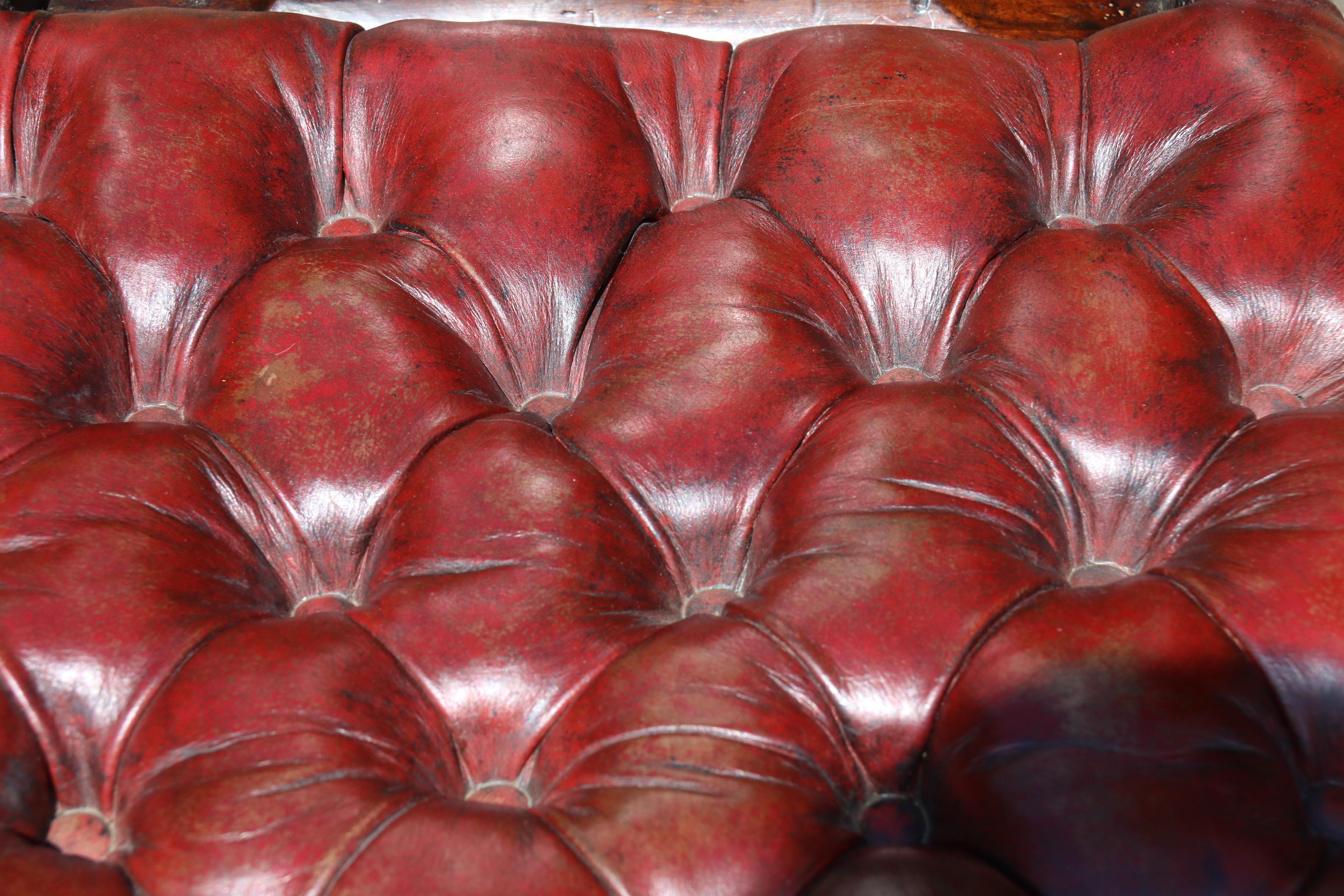 A pair of English 18th  century Chippendale period George III armchairs. rare For Sale 11