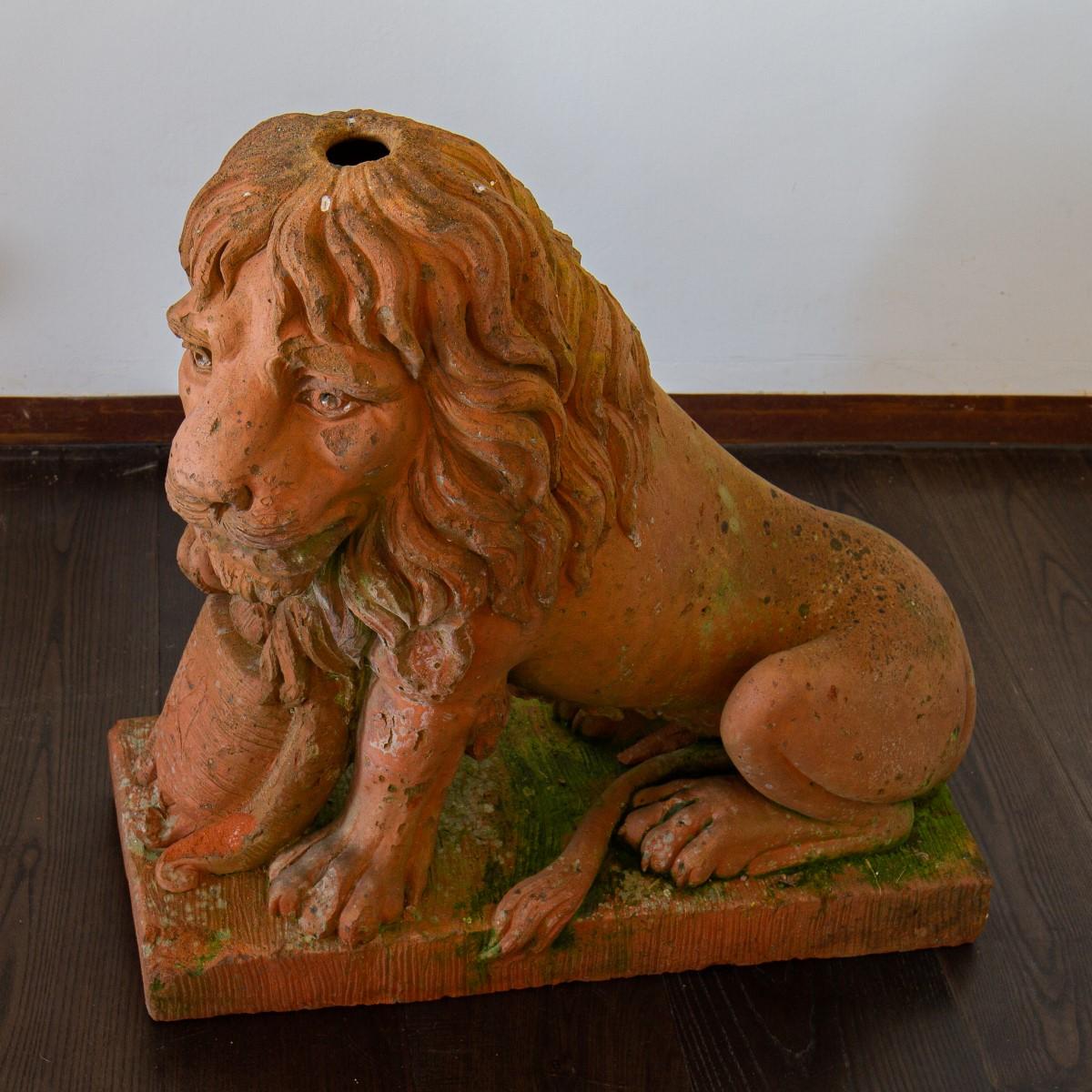 Pair of English 19th Century Terracotta Lions 2