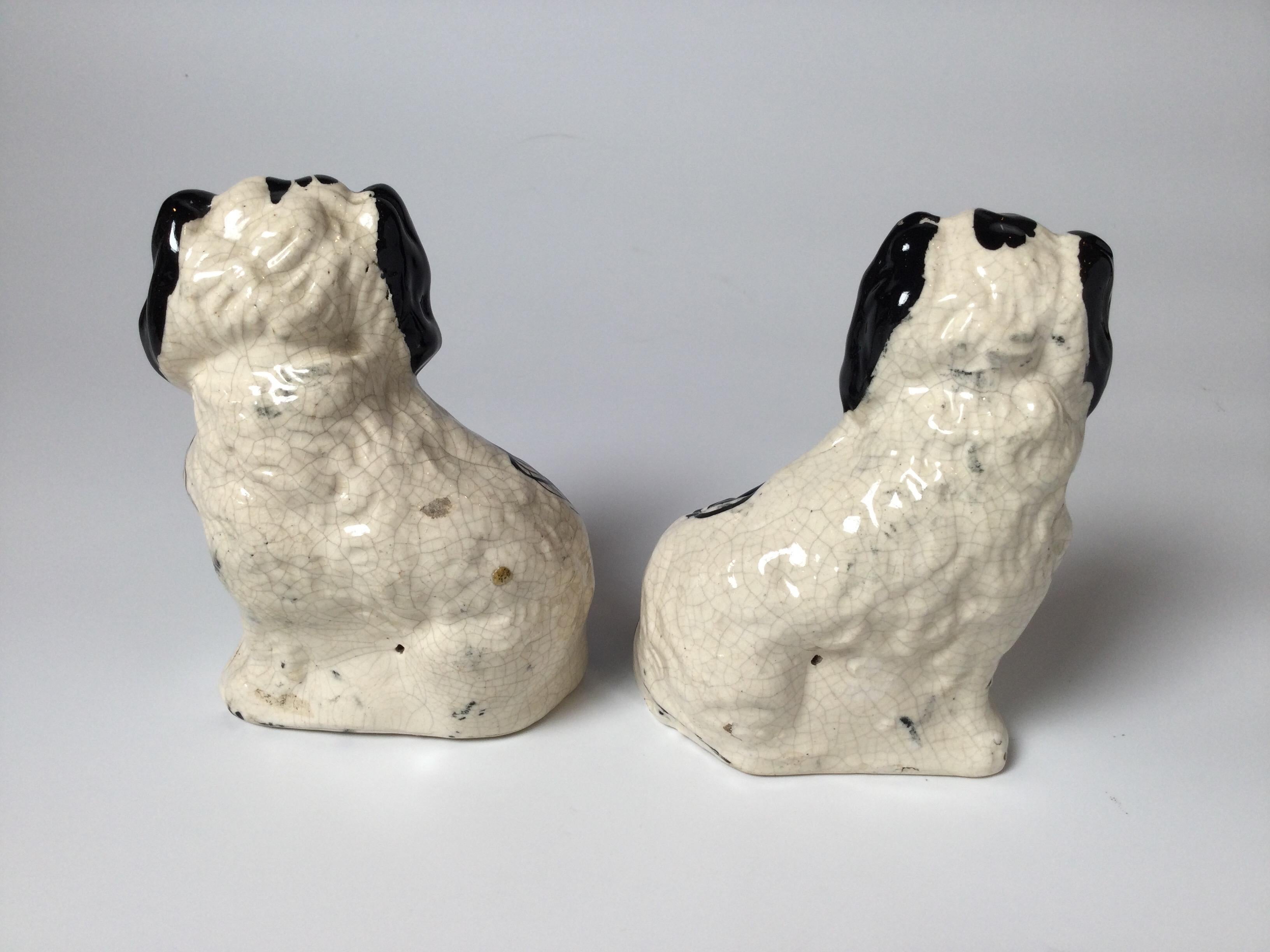 Pair of English Black & White Spaniels, Mid 19th Century In Good Condition For Sale In Lambertville, NJ