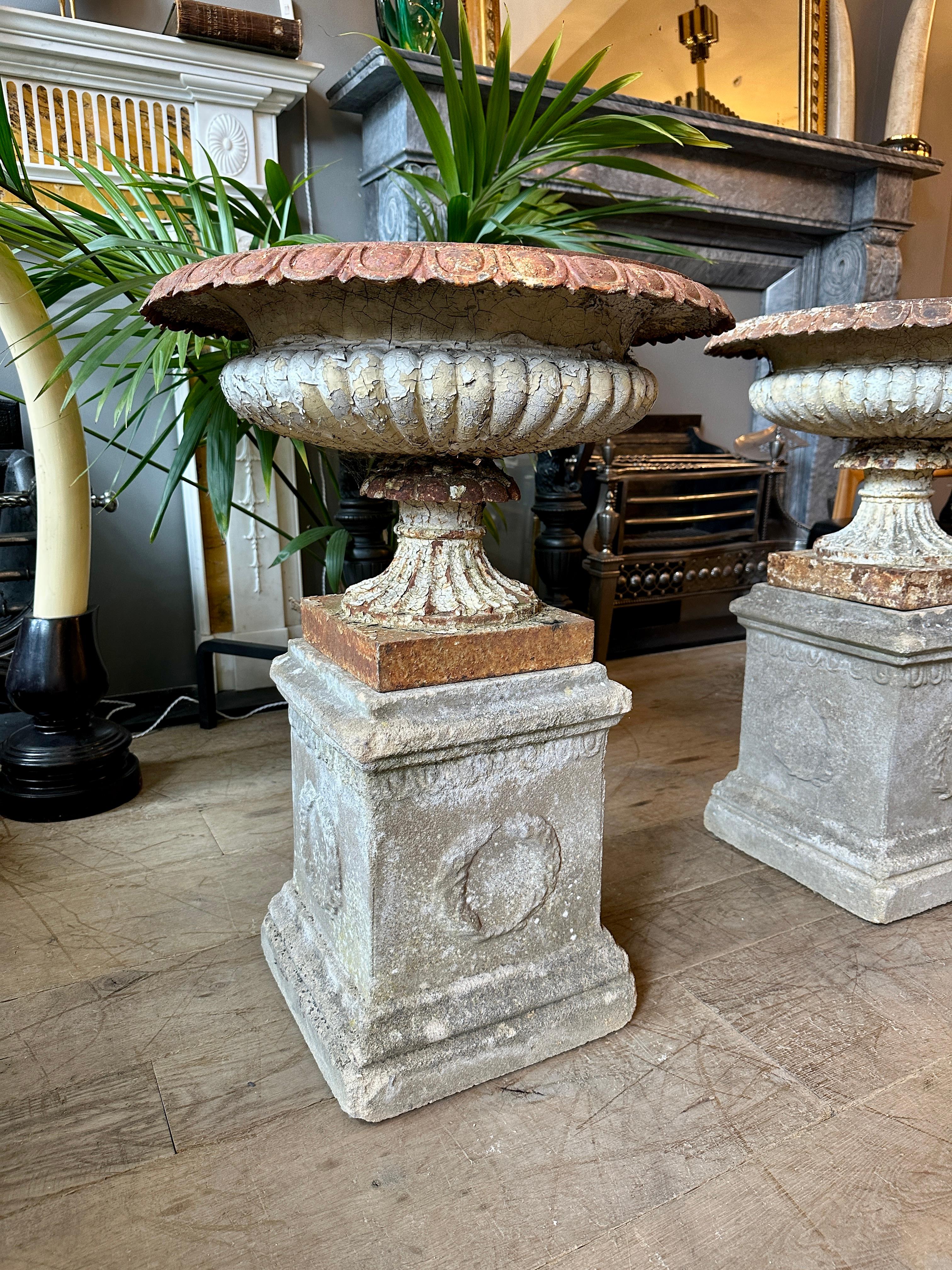 A Pair Of  English Cast Iron Tazza Urns By Andrew Handyside For Sale 7