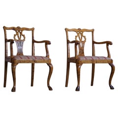 A Pair of English Chippendale Style Armchairs in Birch, 20th Century, England