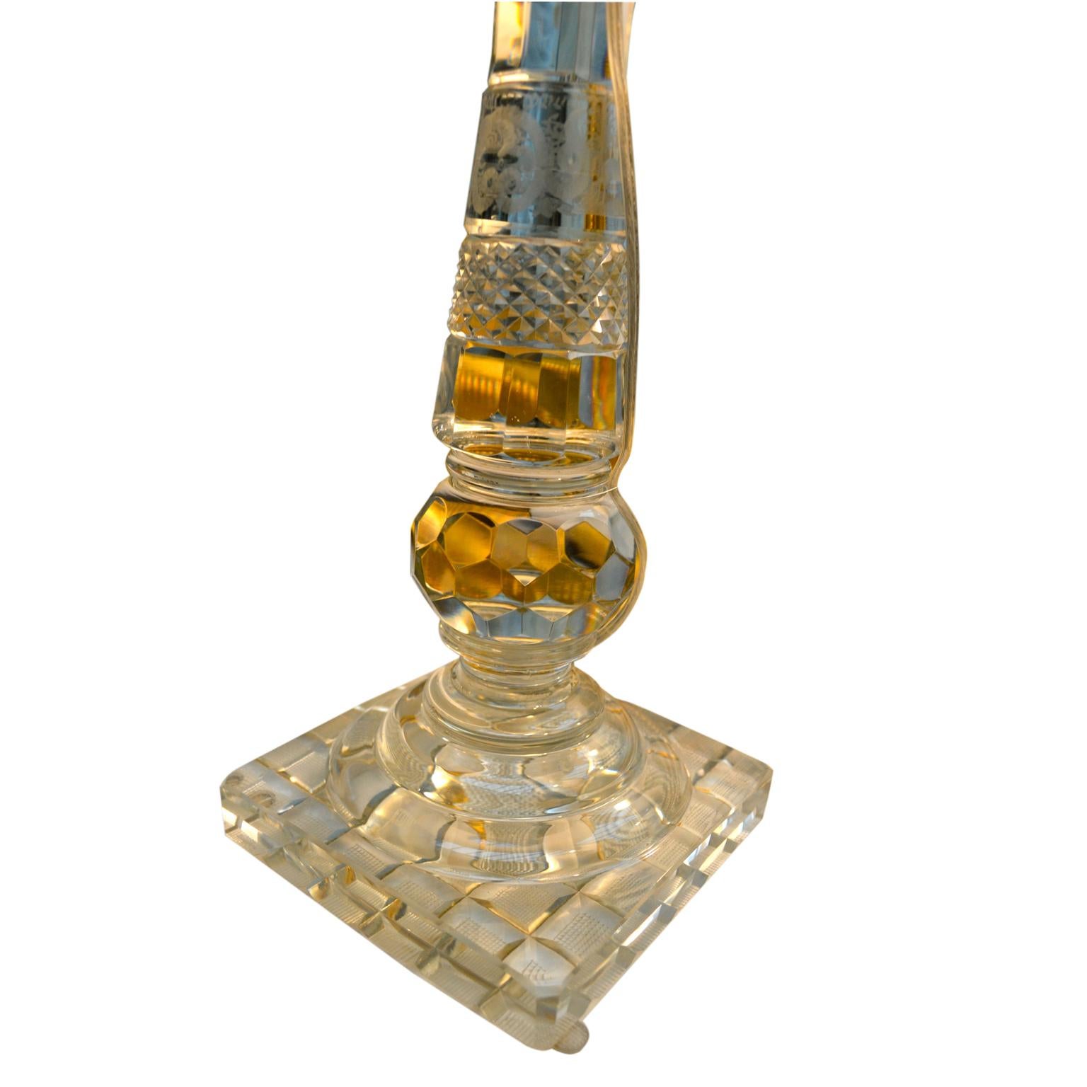 Paire de lampes anglaises en cristal taillé du début du XXe siècle Bon état - En vente à Vancouver, British Columbia