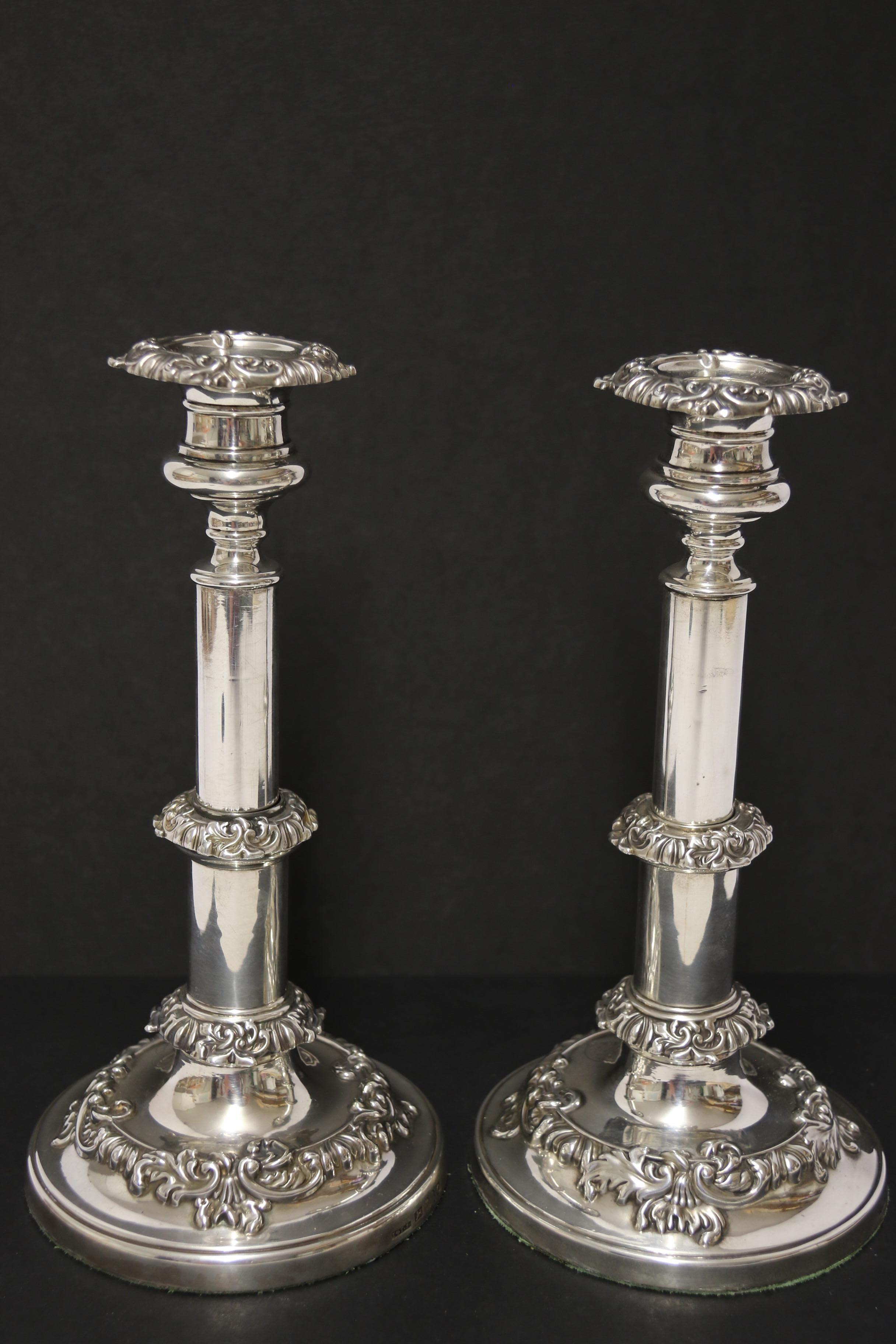 A  pair Of English George III Silver Telescopic candlesticks, Sheffield 1816 In Good Condition For Sale In Central England, GB