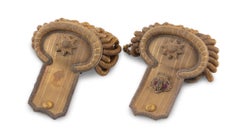 Ein Paar englische Offiziersehrenabzeichen im Originaletui