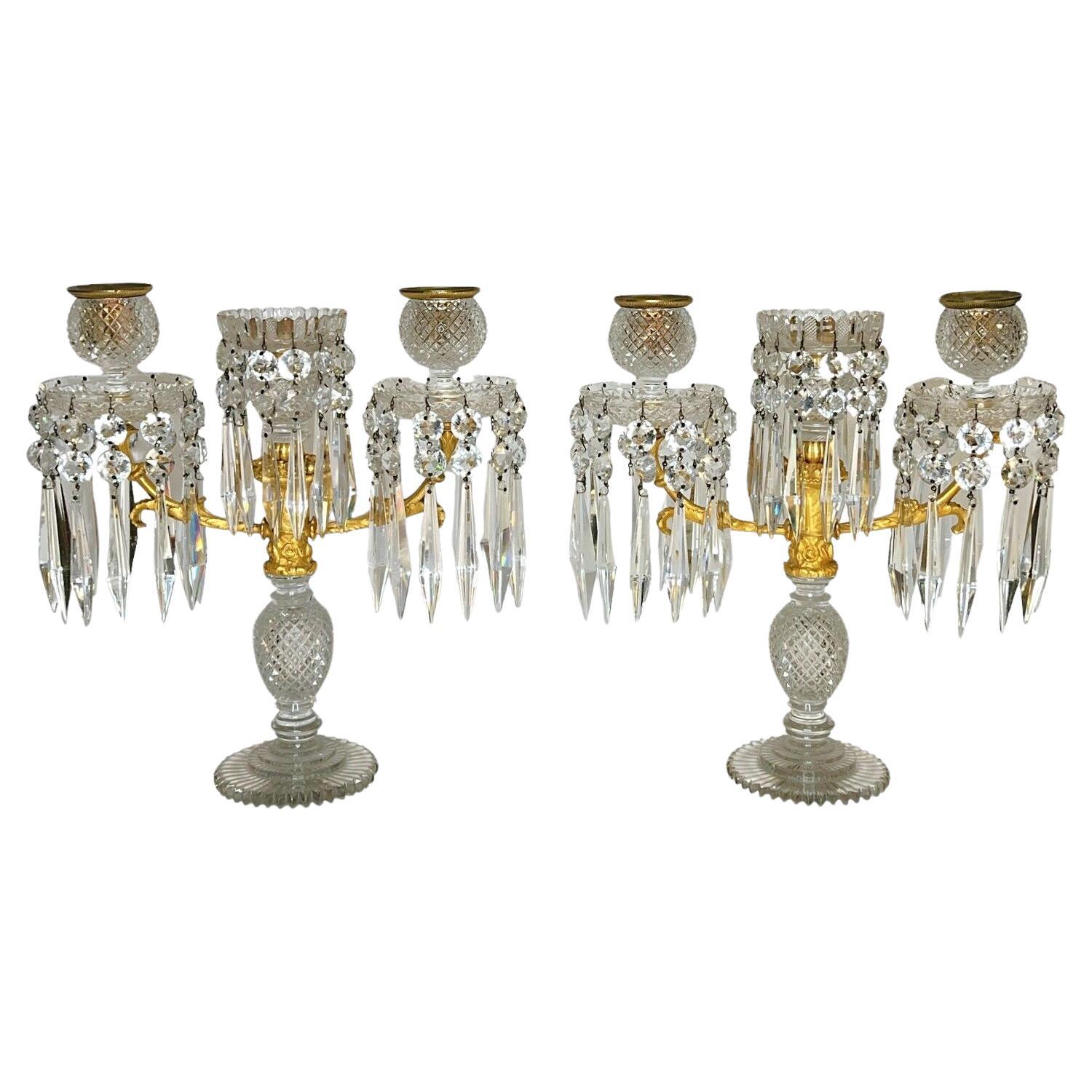 Pareja De Candelabros Ingleses De Ormolu y Vidrio Tallado De La Regencia, atribuidos a Blades