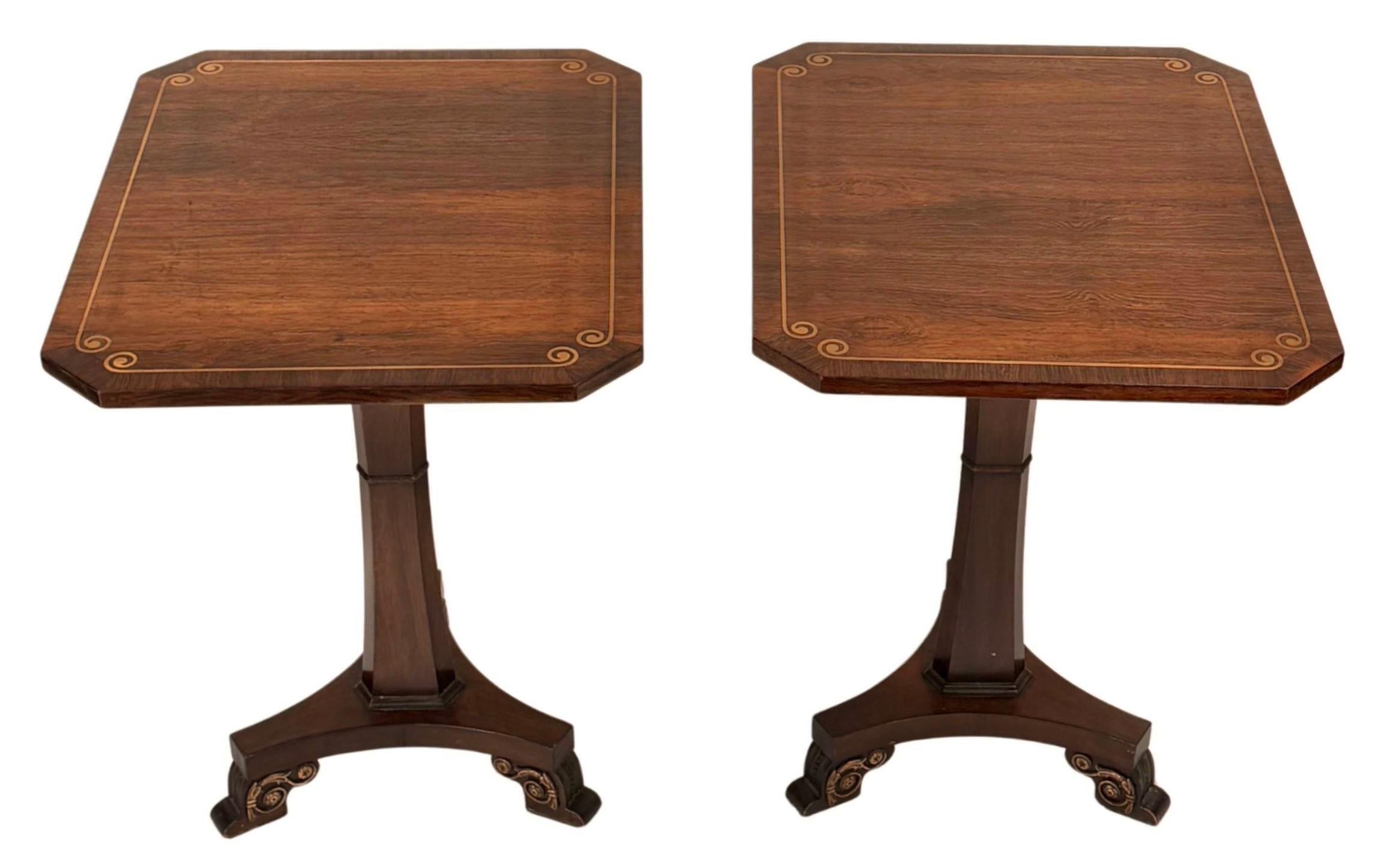 Paire de tables d'appoint de style Régence anglaise en bois de rose incrusté de laiton en vente 3