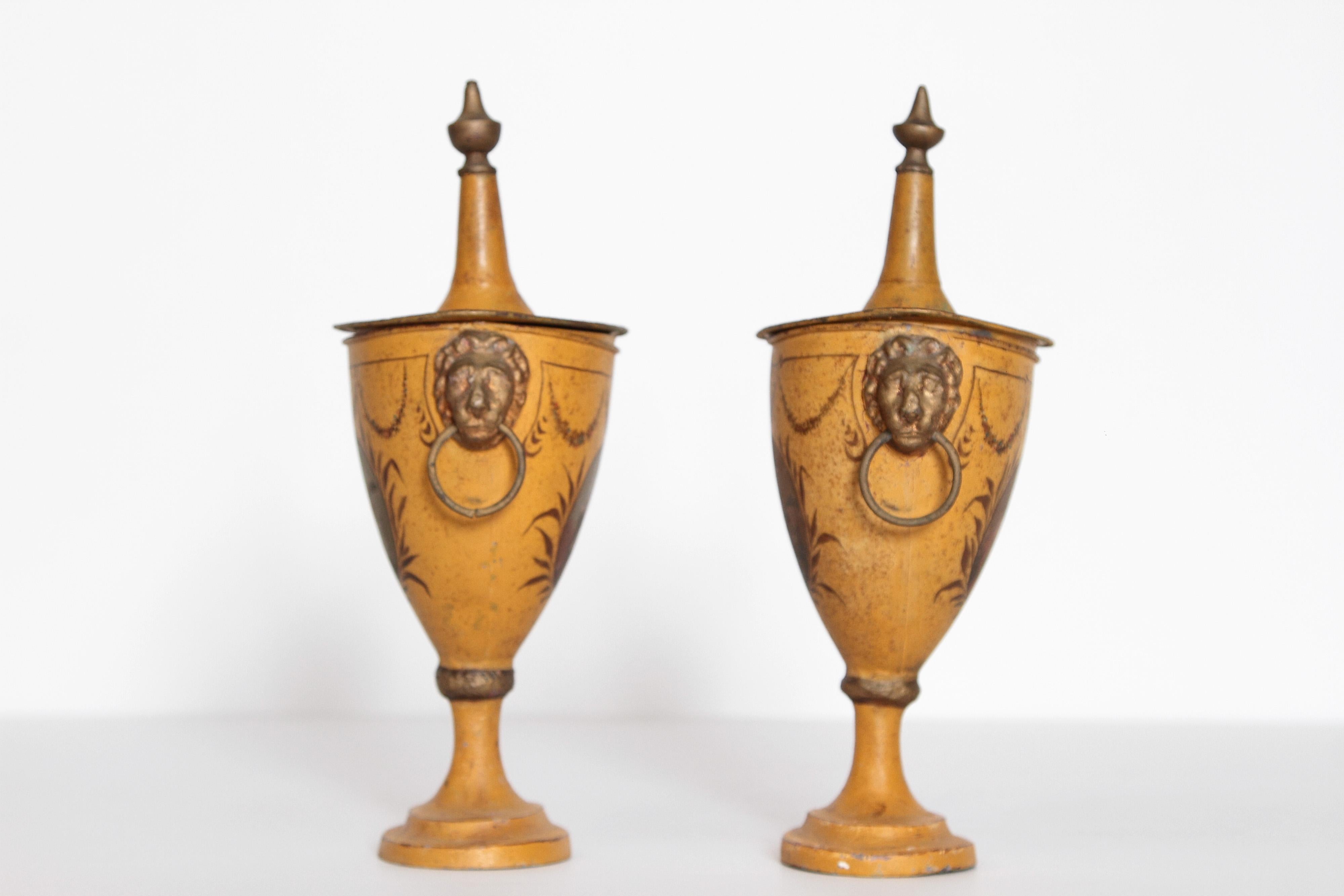 Pair of English Regency Tole Painted Chestnut Urns In Good Condition In Dallas, TX