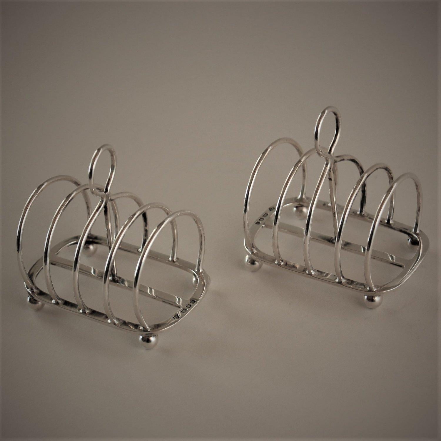 Pair of English Sterling Silver Toast Racks In Excellent Condition In San Francisco, CA