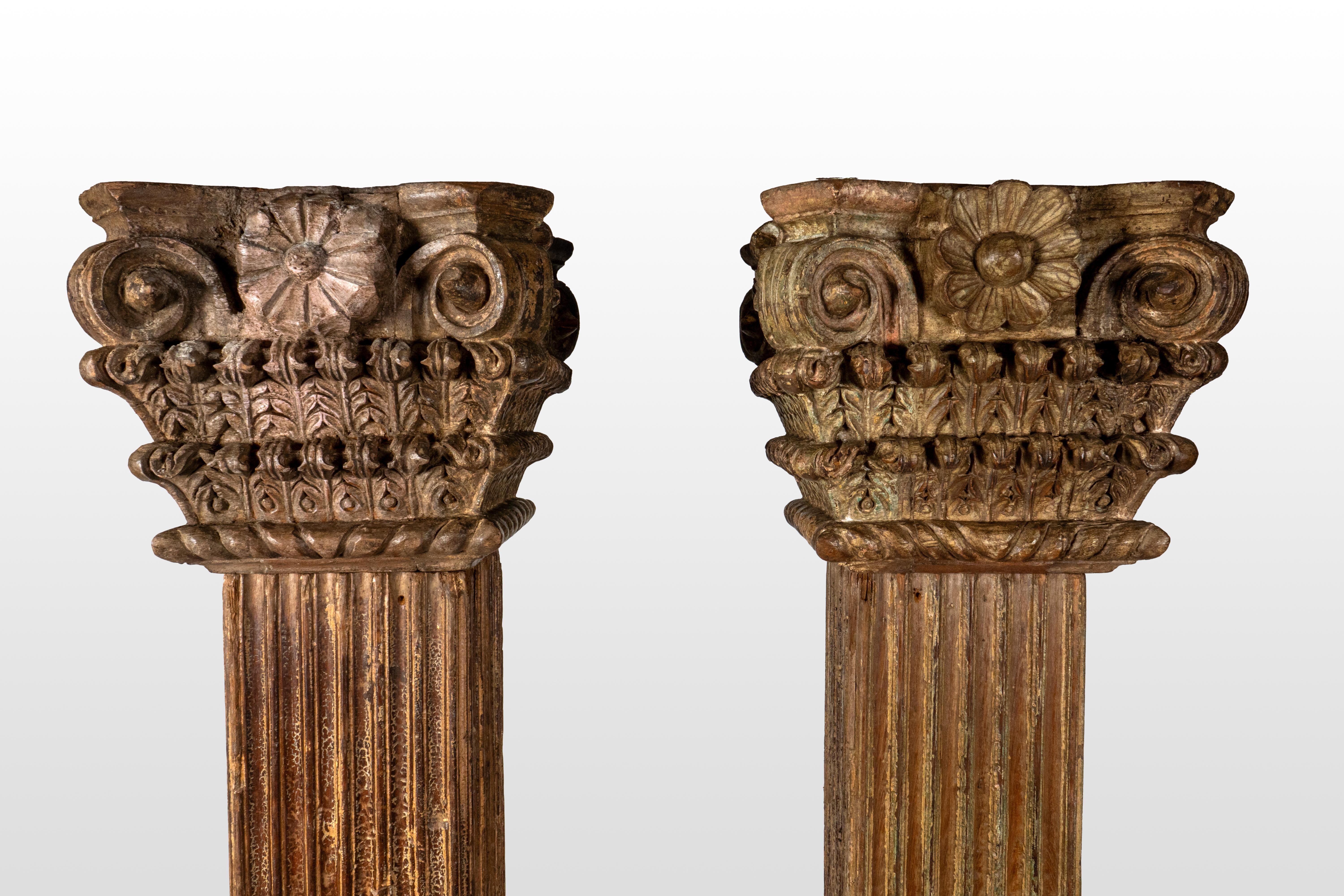 Indien Paire de colonnes carrées d'inspiration européenne en vente