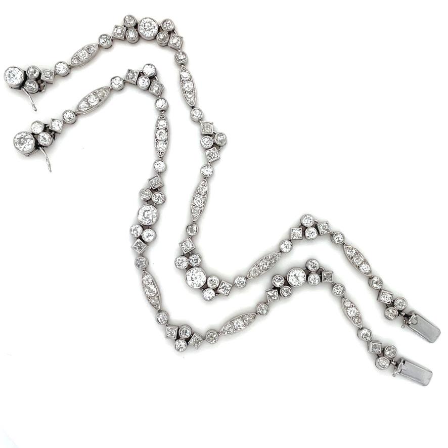 Old European Cut A Pair of Exceptional Cartier Art Deco Diamond Bracelets For Sale