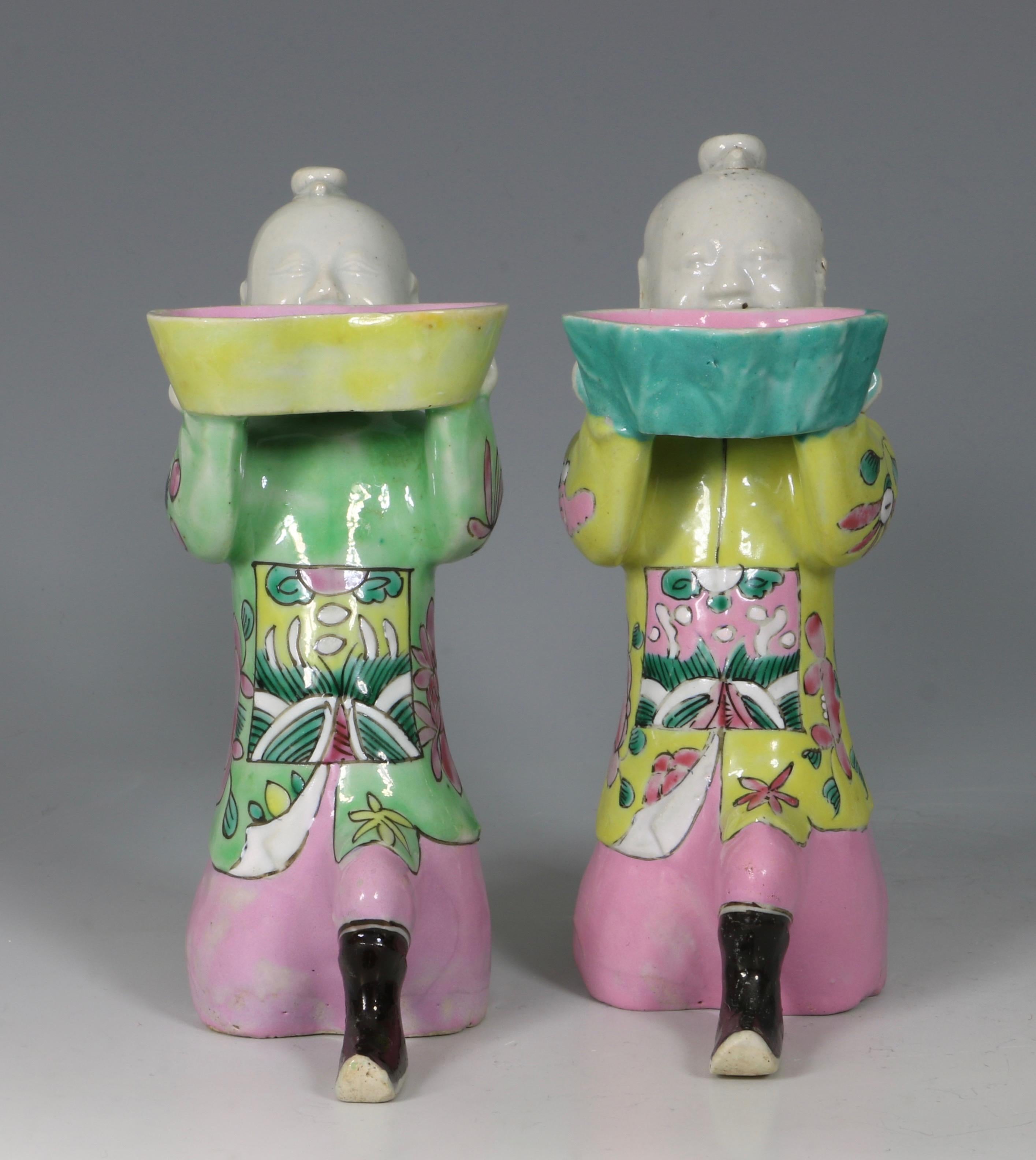 Pair of Chinese Porcelain Famille Rose Kneeling Boys, 18th-19th Century For Sale 2