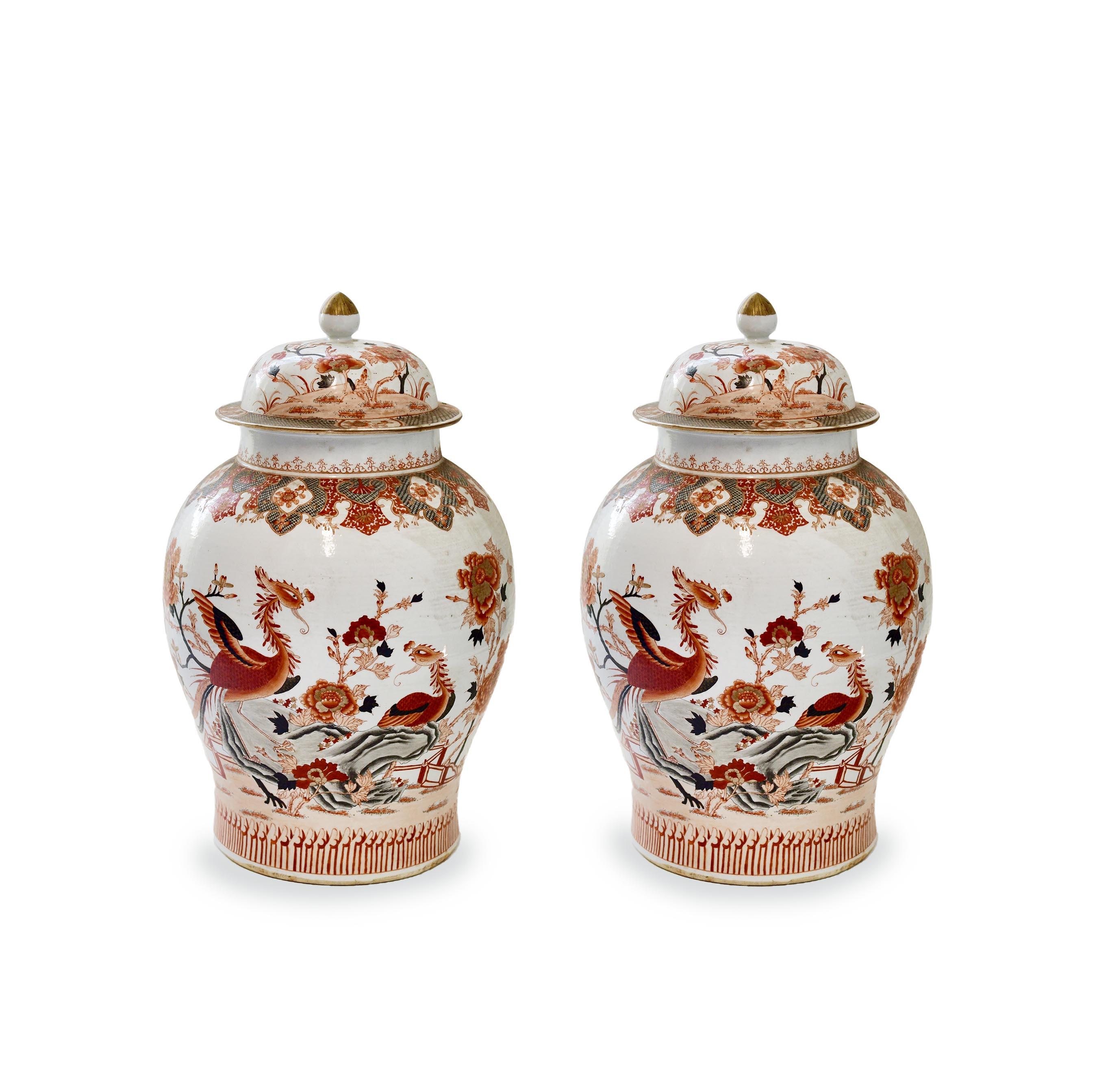 Fine painted porcelain vases with birds and flowers bloom decoration.
The bottom of the porcelain is 10.5in/D.