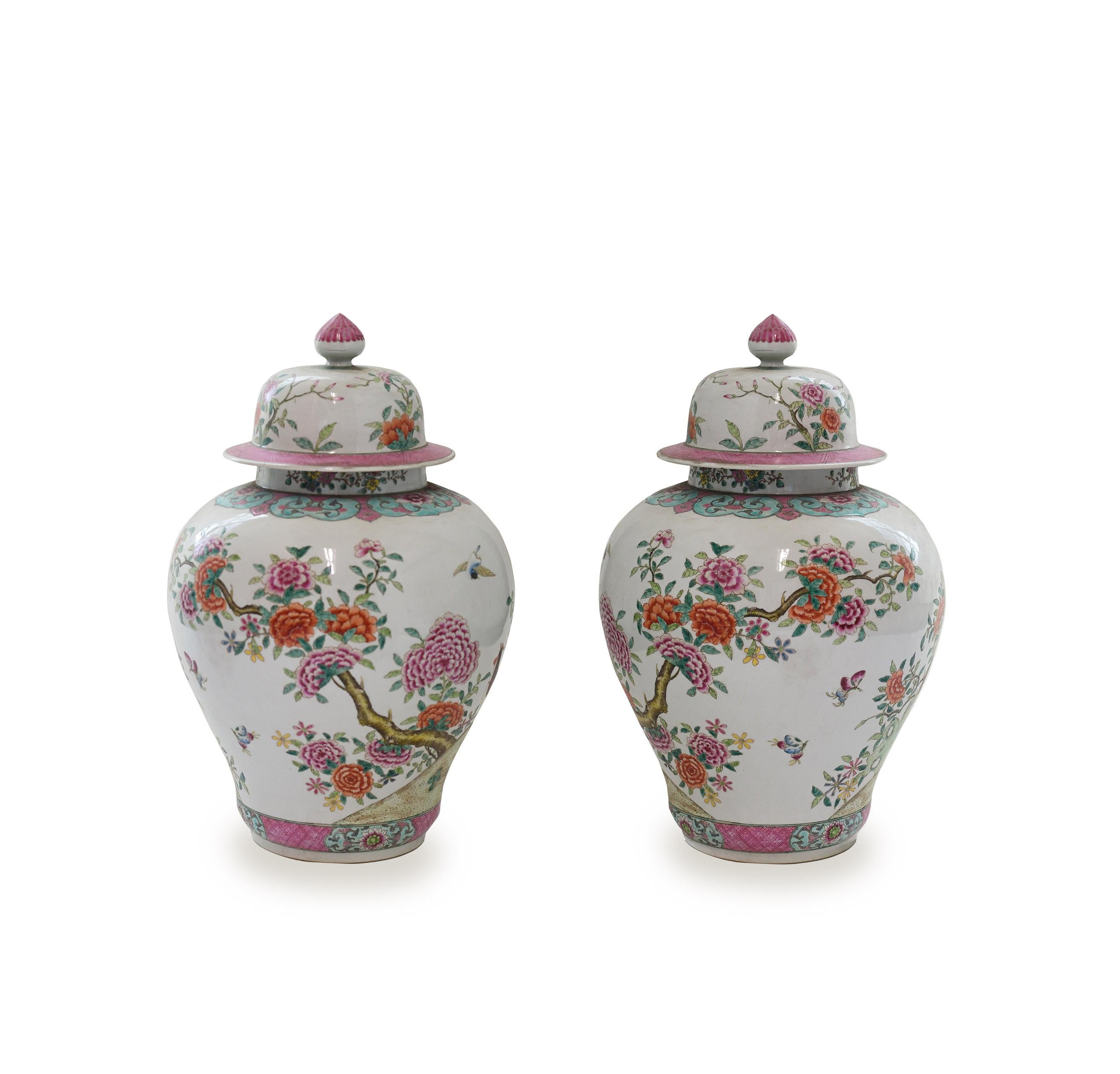 Fine painted porcelain vases with flowers bloom decoration.
The bottom of the porcelain is 7.5 in/D.