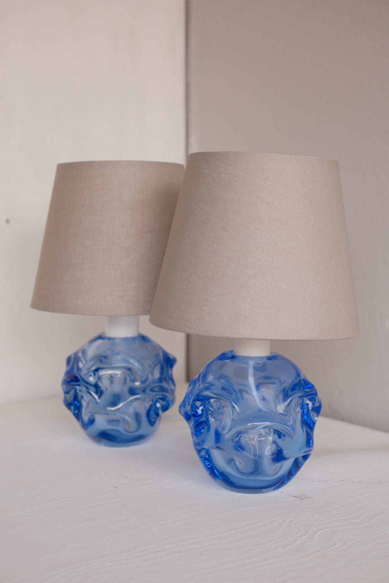 Hand-Crafted A pair of Fantastic Blue Glass Lamps by Börne Augustsson for Åseda, Sweden For Sale