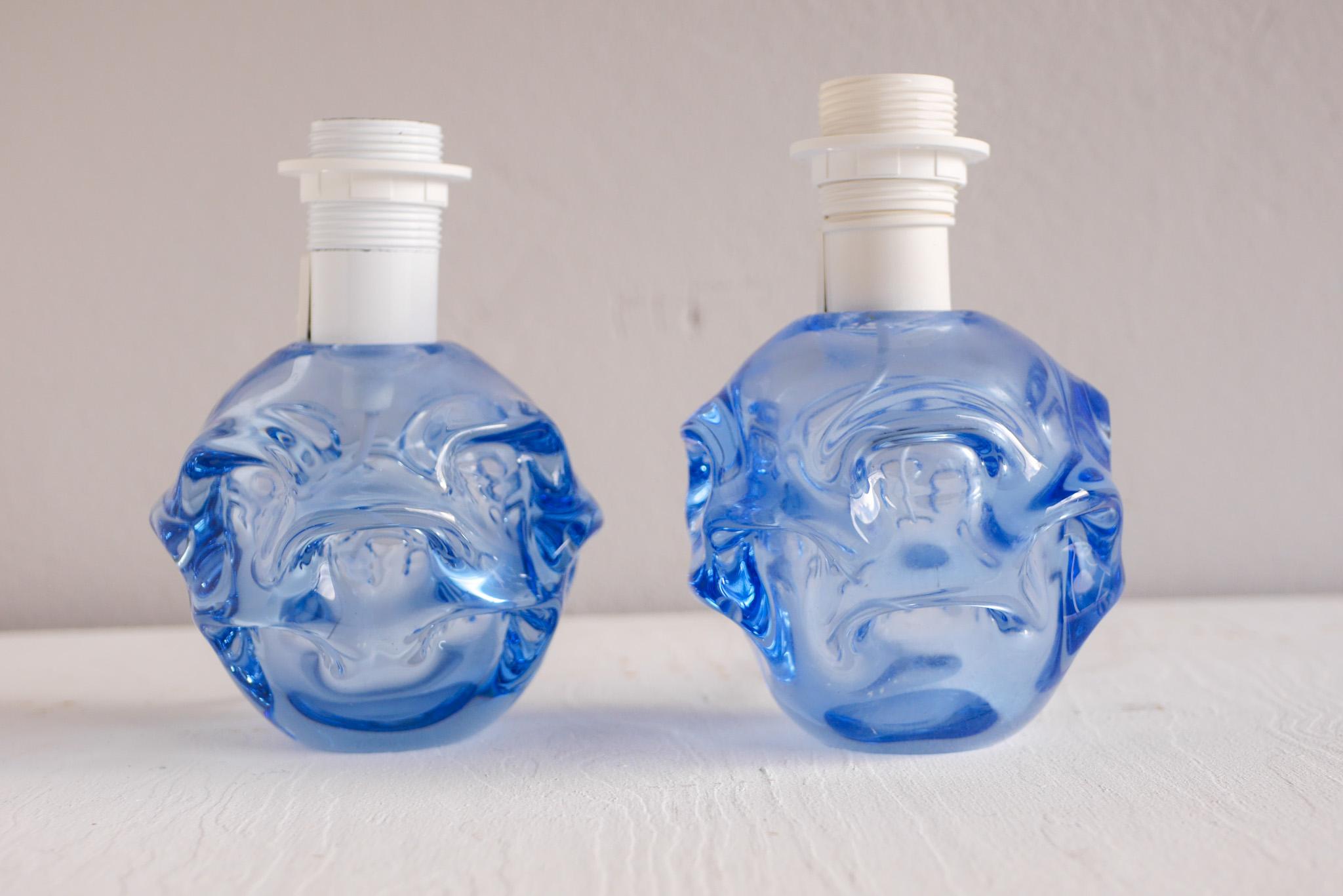 A pair of Fantastic Blue Glass Lamps by Börne Augustsson for Åseda, Sweden In Good Condition For Sale In Skarpnäck, SE