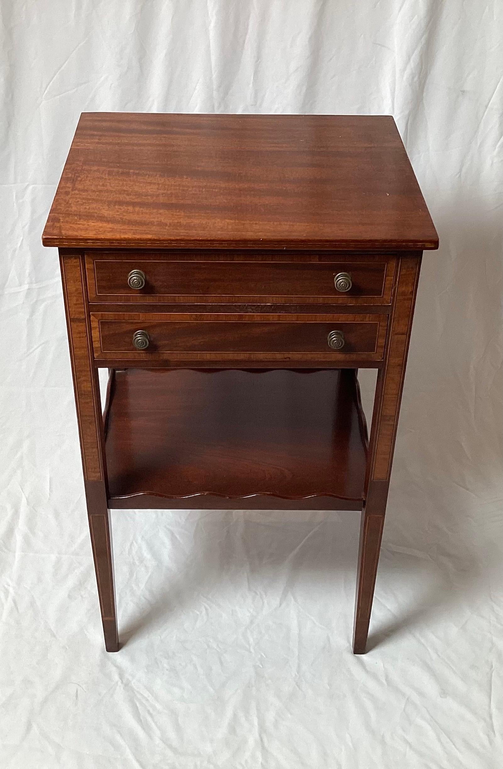A Pair of Federal Style Mahogany Side Tables.   In Excellent Condition In Lambertville, NJ