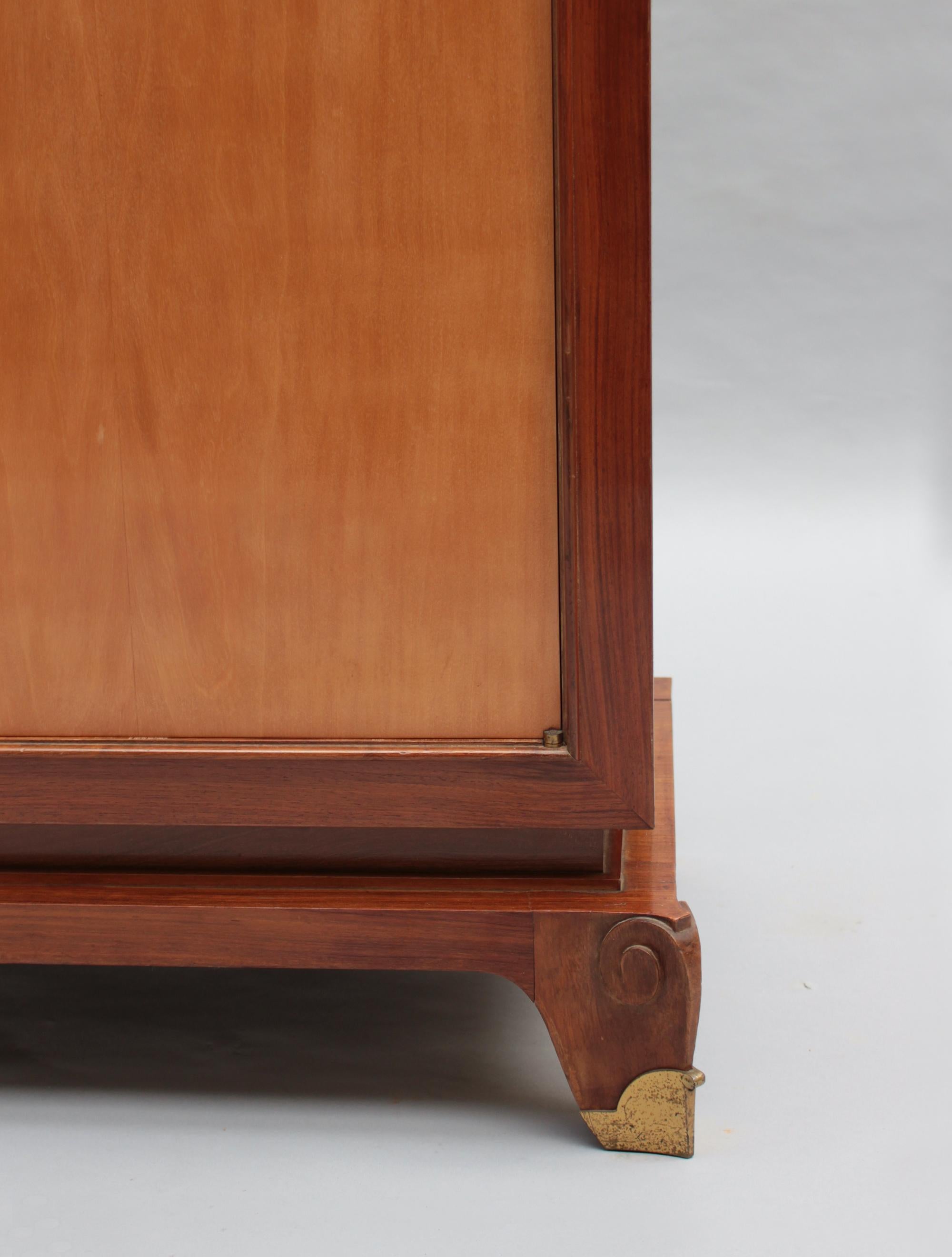 Paire de meubles de rangement/commodes Art Déco français en bois de rose par Jean Pascaud en vente 5