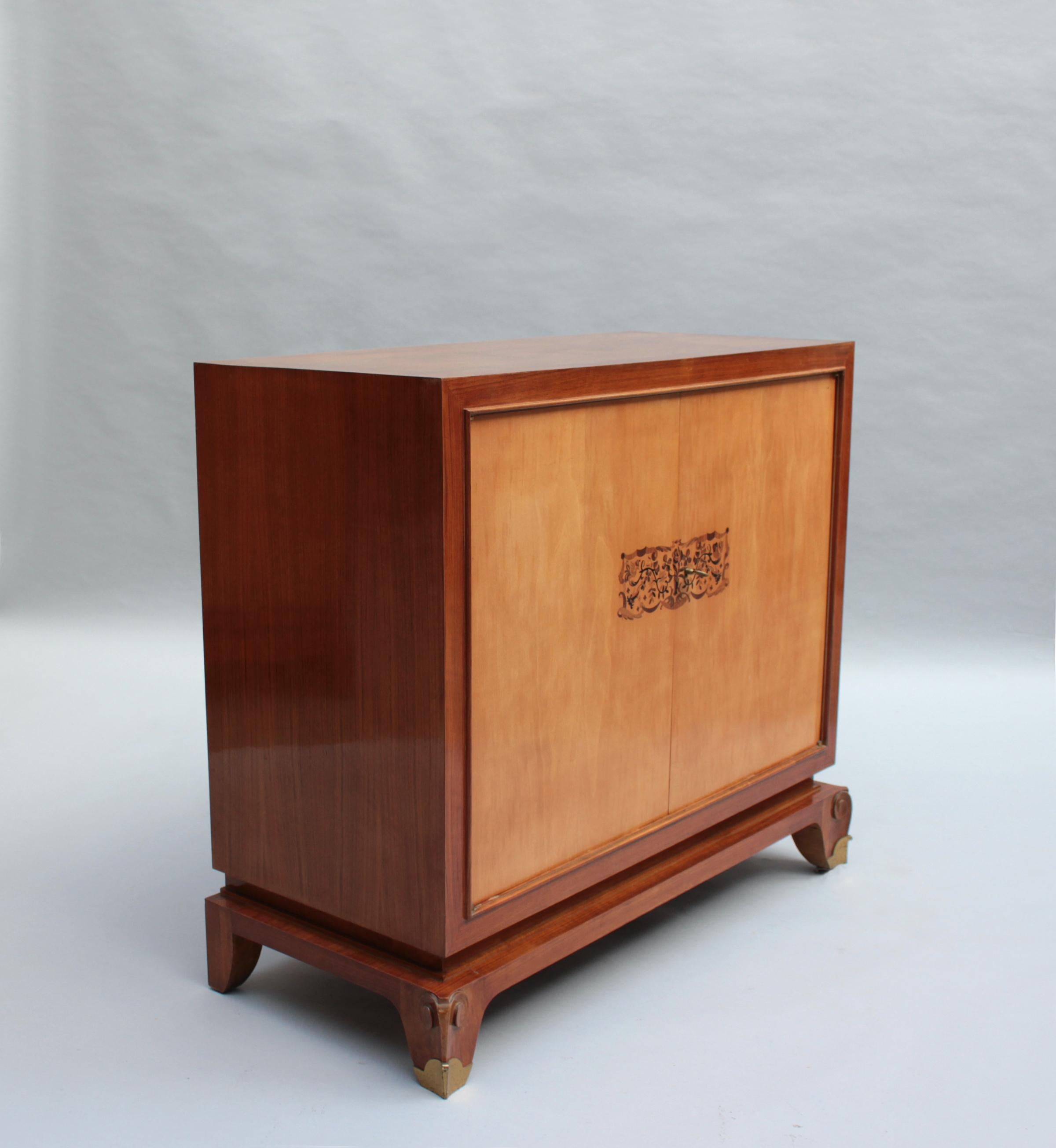 Paire de meubles de rangement/commodes Art Déco français en bois de rose par Jean Pascaud en vente 1