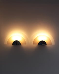 Paire d'appliques en verre blanc et rose de style Diptych Fine Wall&Deco par Jean Perzel