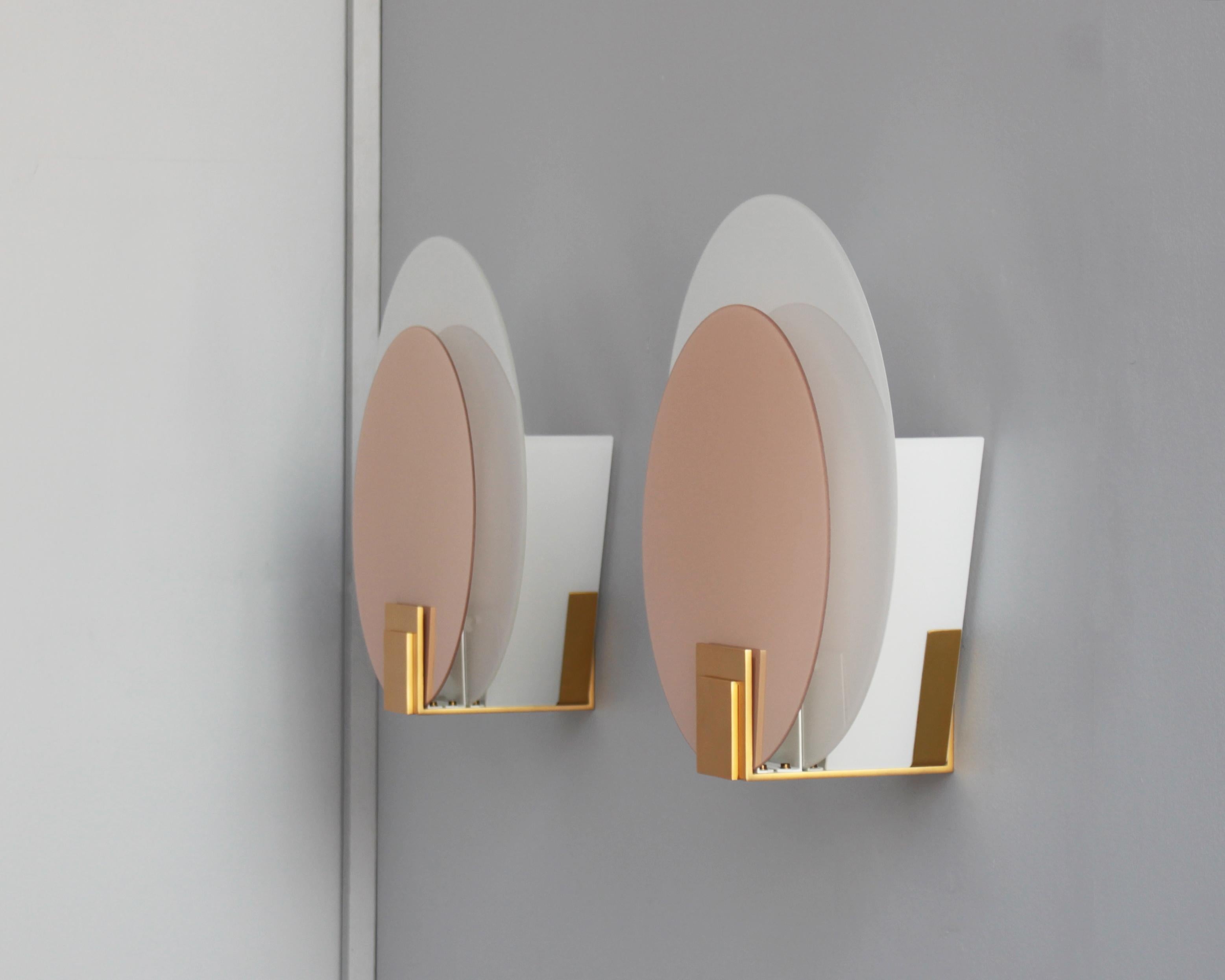 A Pair of Fine French Art Deco White and Pink Glass Wall Lights by Jean Perzel For Sale 2