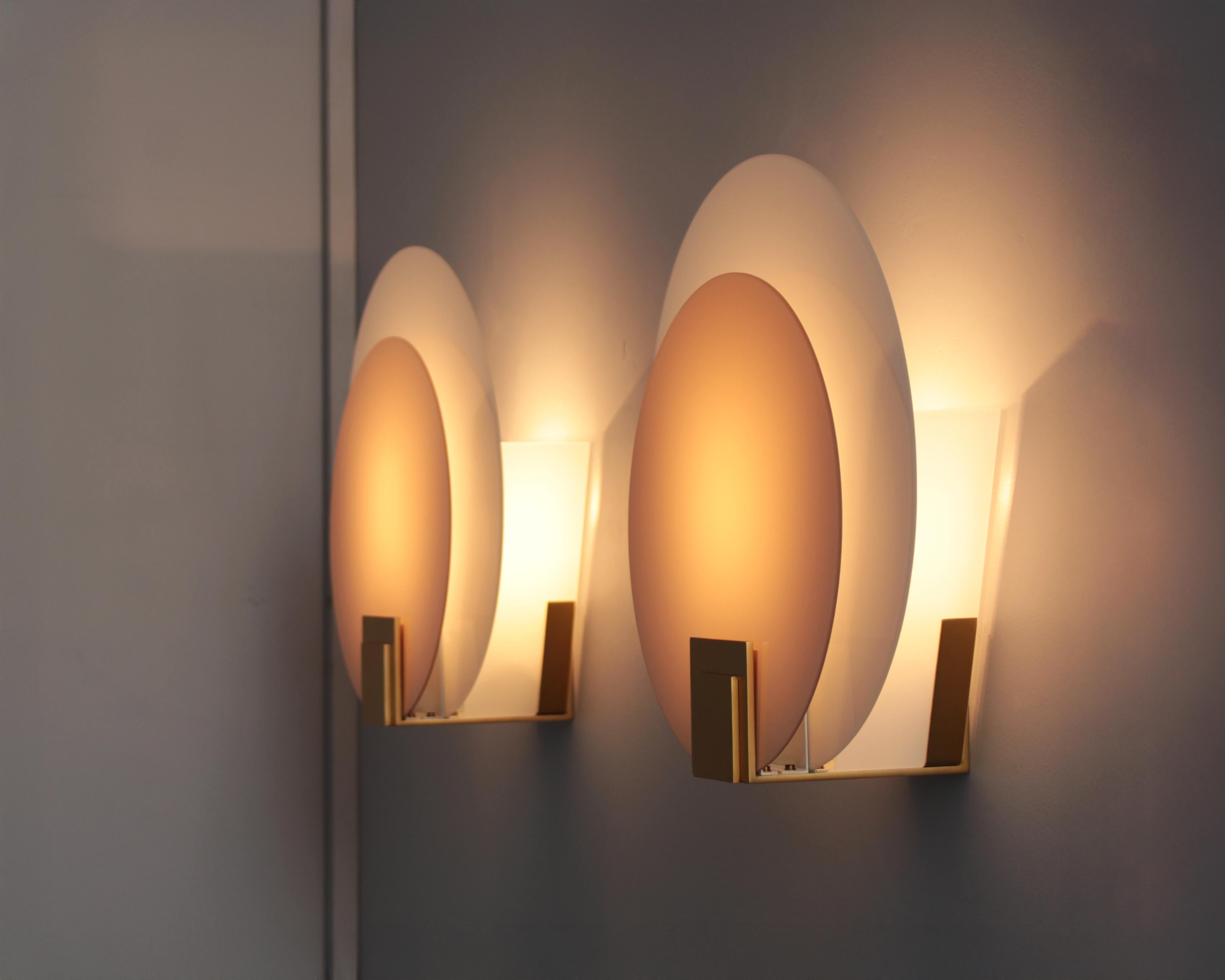 A Pair of Fine French Art Deco White and Pink Glass Wall Lights by Jean Perzel For Sale 3