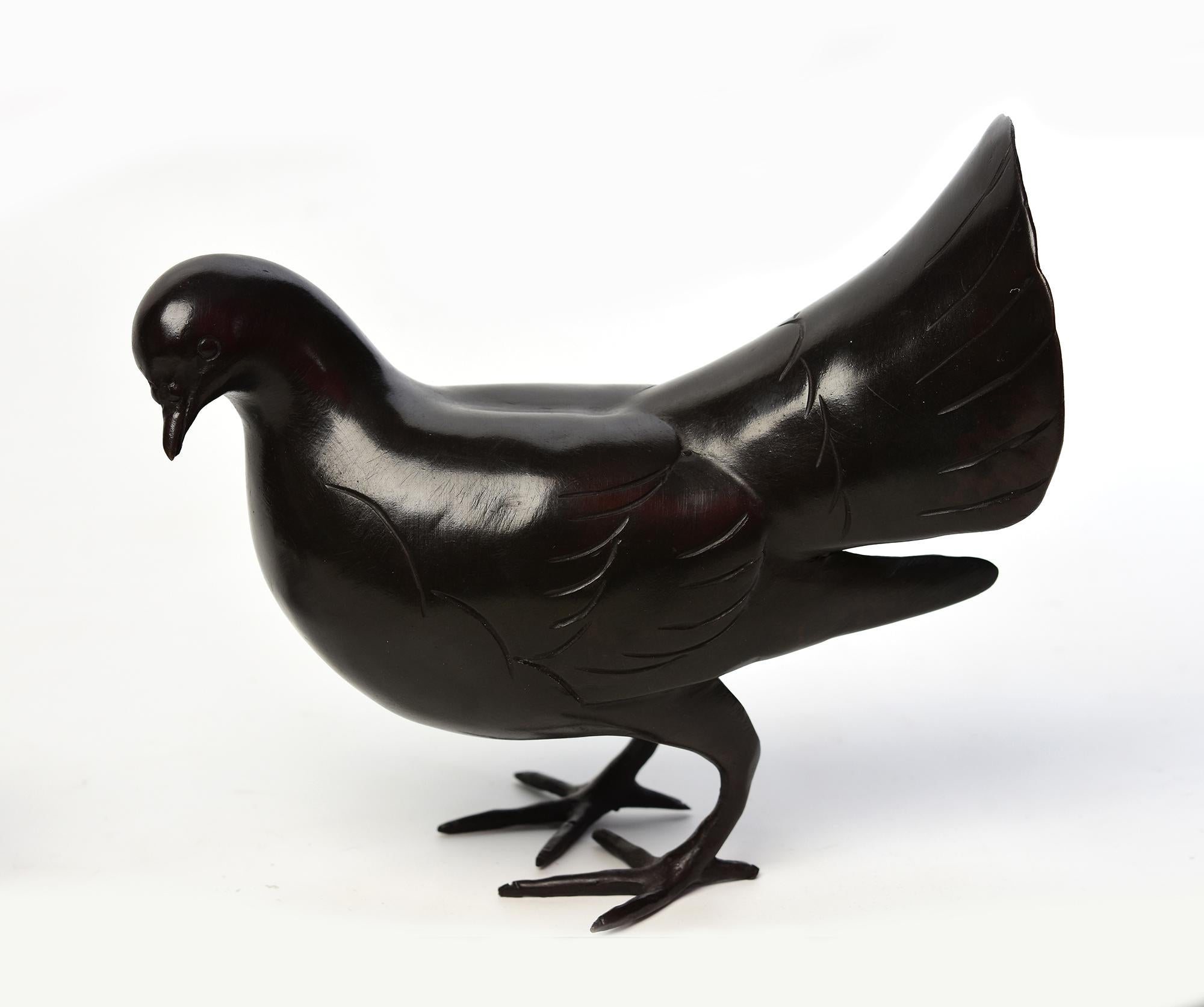 Metalwork A Pair of Finely Cast Asian Bronze Birds Animal Statue with Stand For Sale