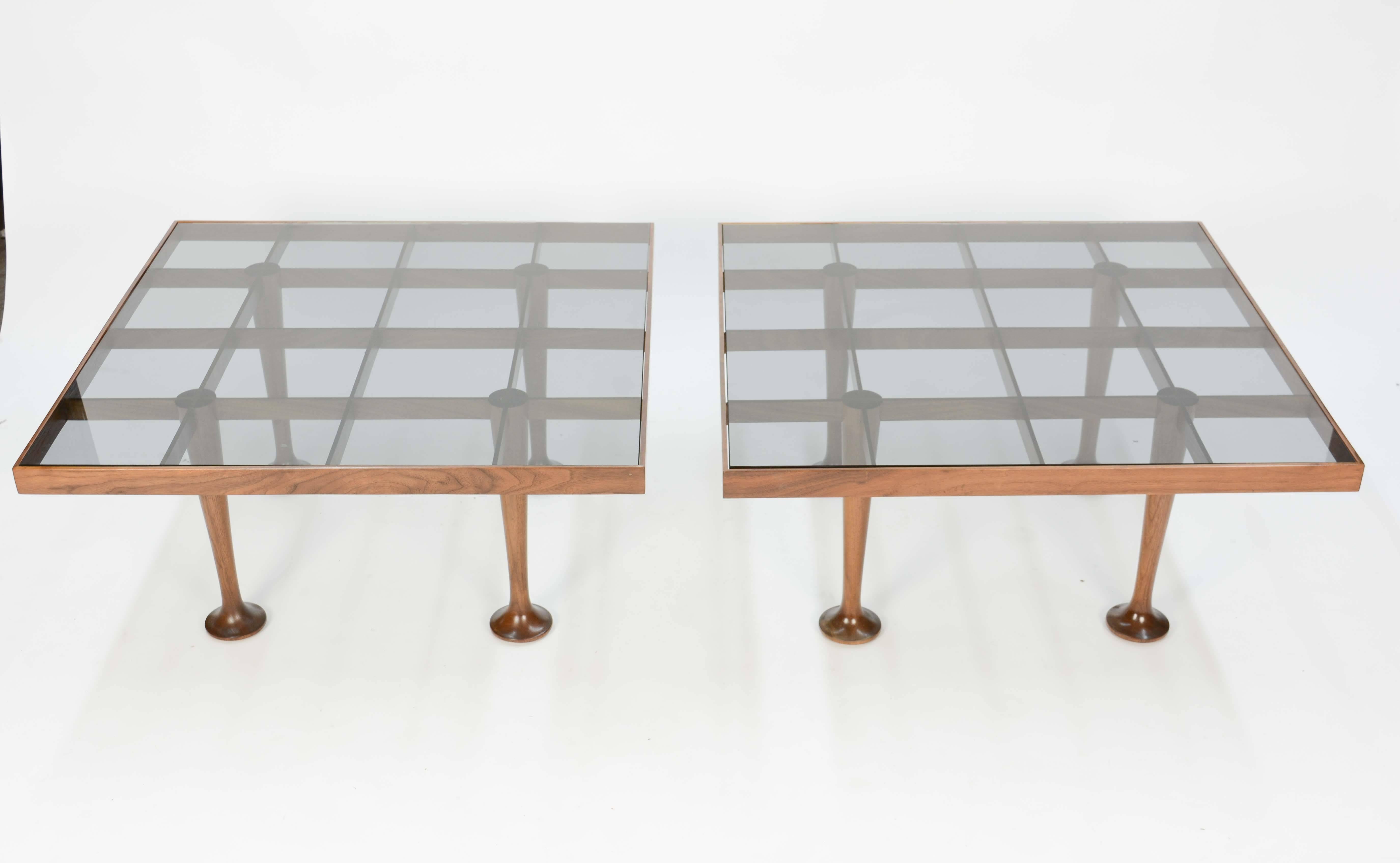 Pair of Finely Detailed and Elegant Italian Monumental Side Tables 4