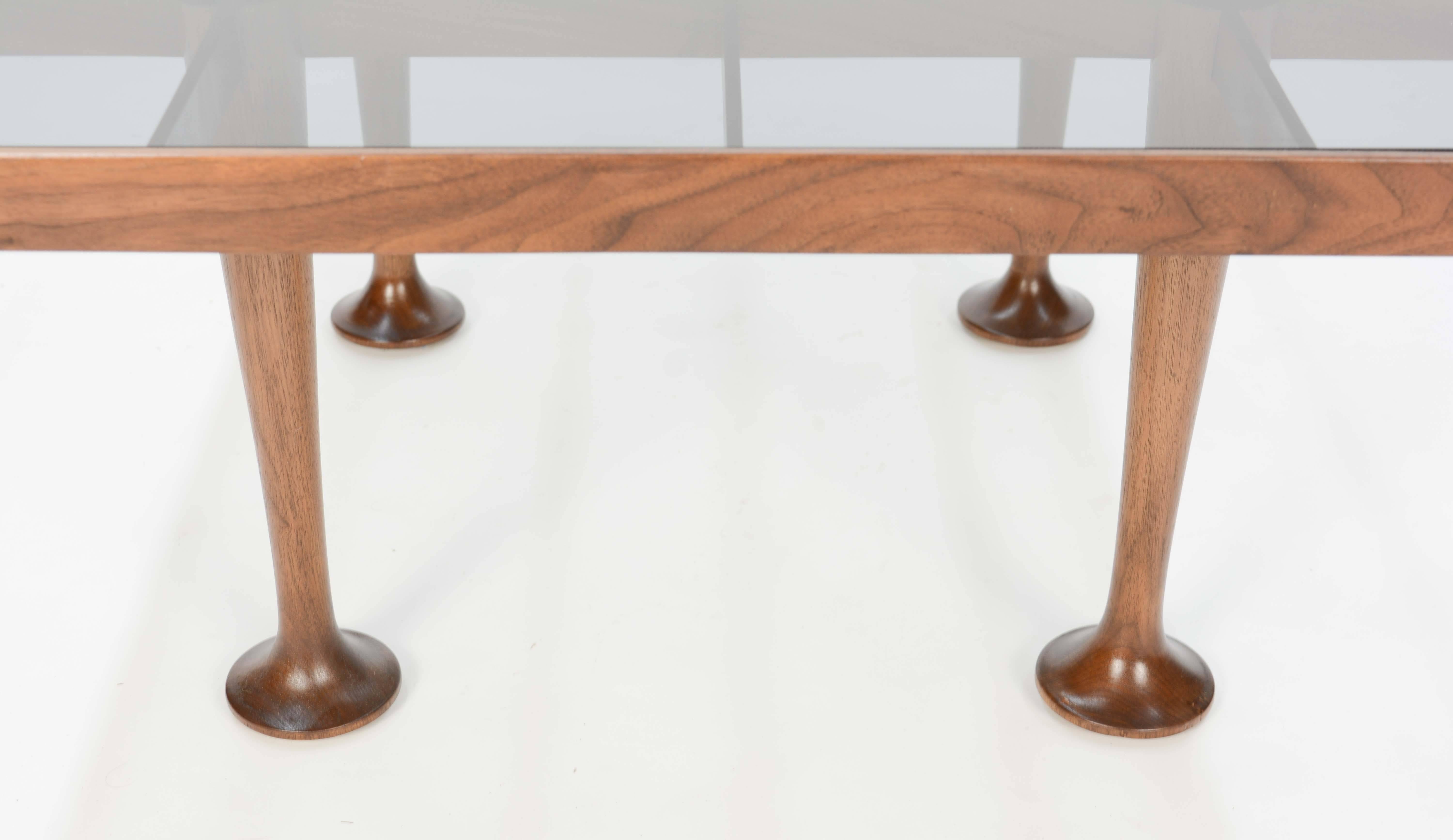 Walnut Pair of Finely Detailed and Elegant Italian Monumental Side Tables