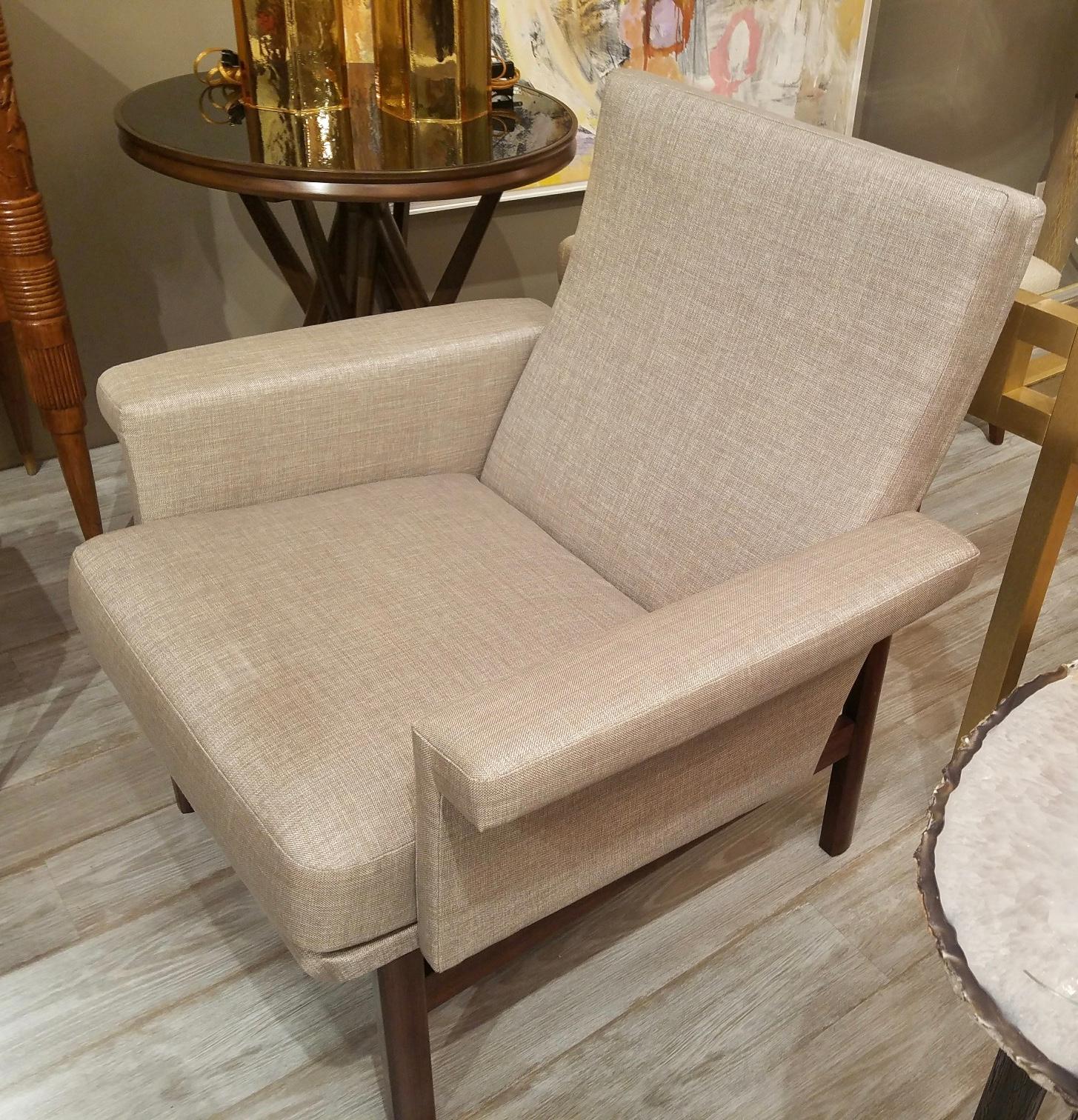 Paire de fauteuils de salon ou de fauteuils Finn Juhl pour France & Son en tissu gris Excellent état - En vente à New York, NY