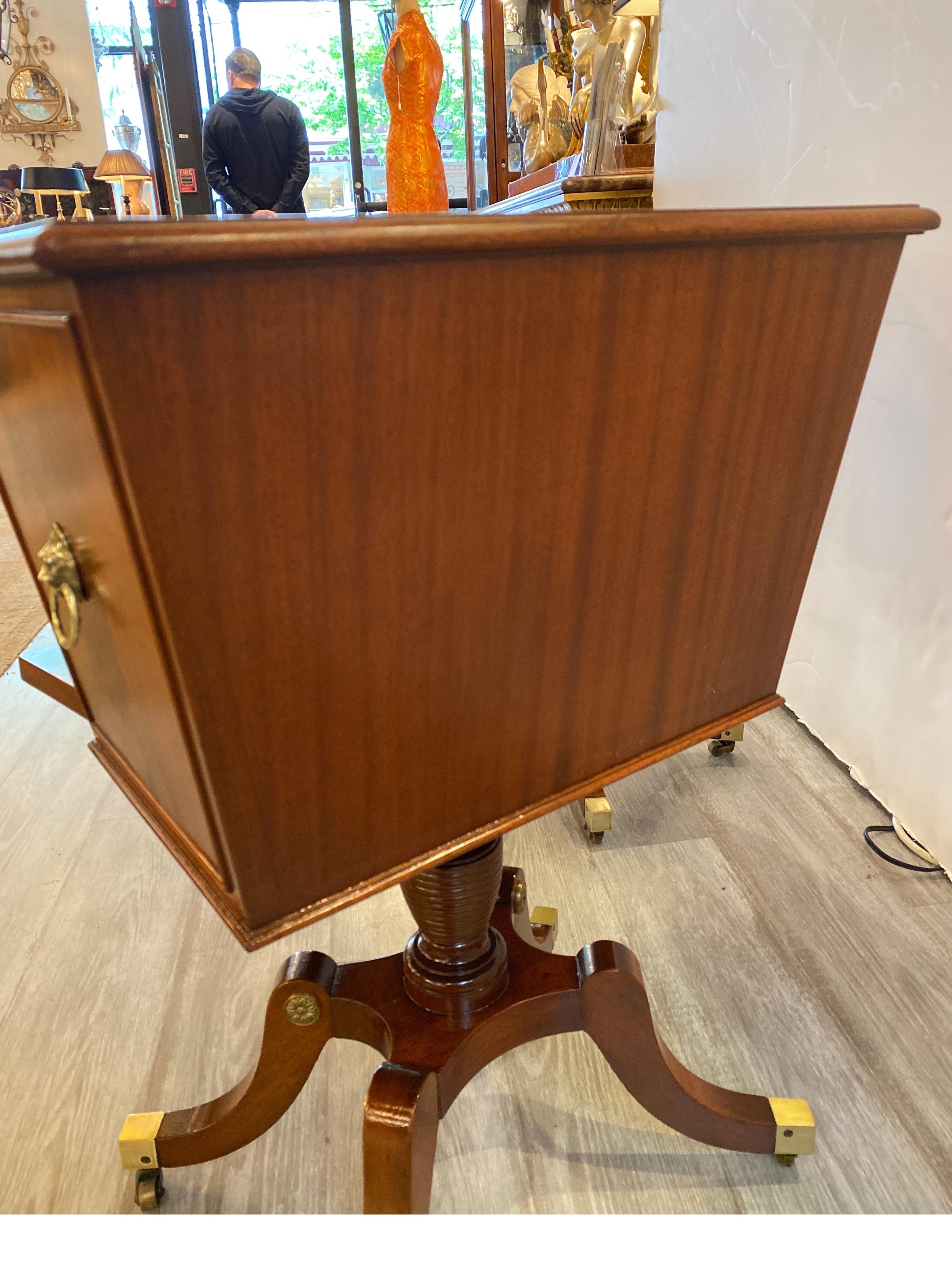 Pair of Flame Mahogany Side Table Cabinets 4