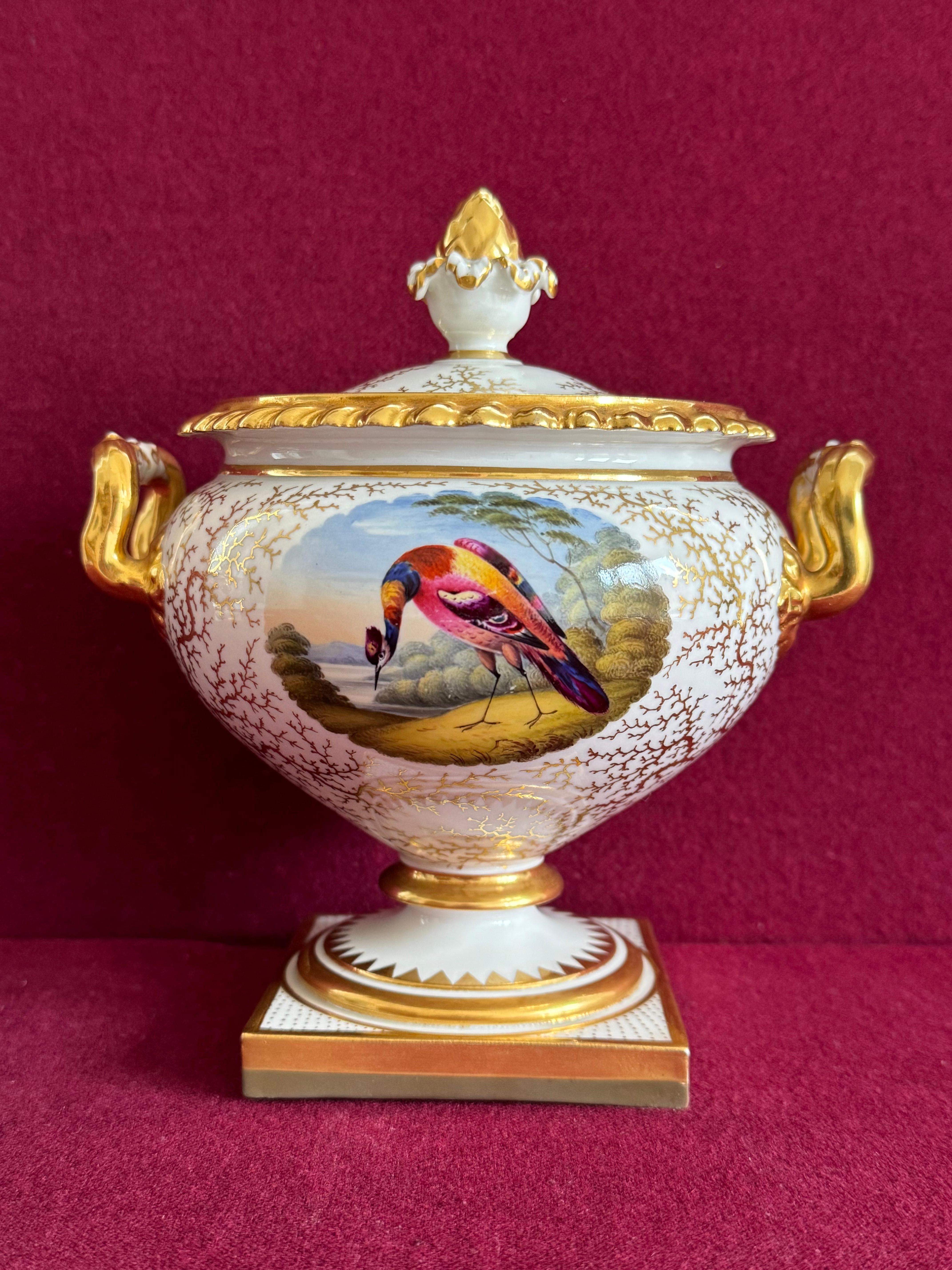 Pareja de soperas de crema de porcelana de Flight, Barr & Barr Worcester c.1820 Pintado a mano en venta