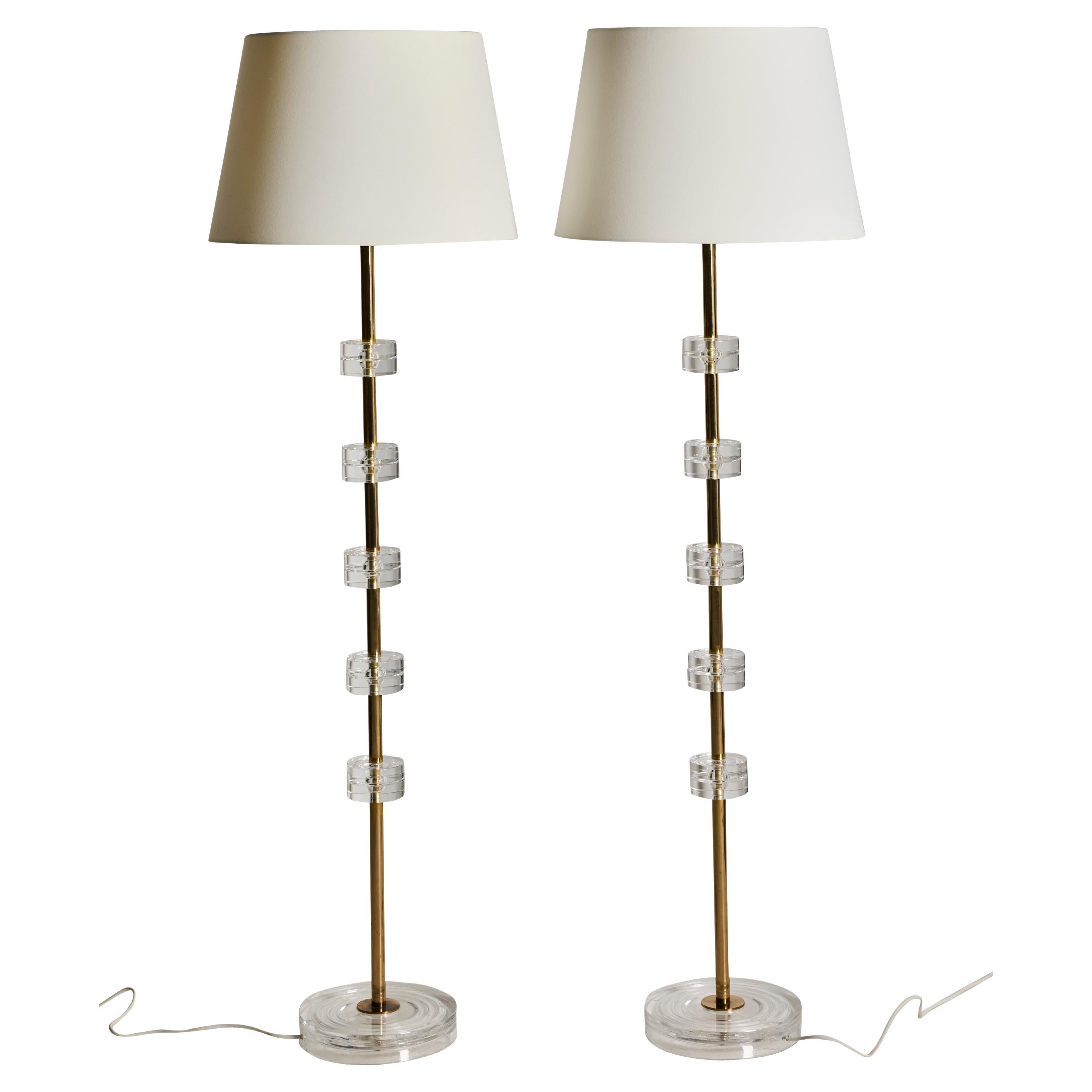 Pareja de lámparas de pie, cristal y latón, de Carl Fagerlund para Orrefor, años 60