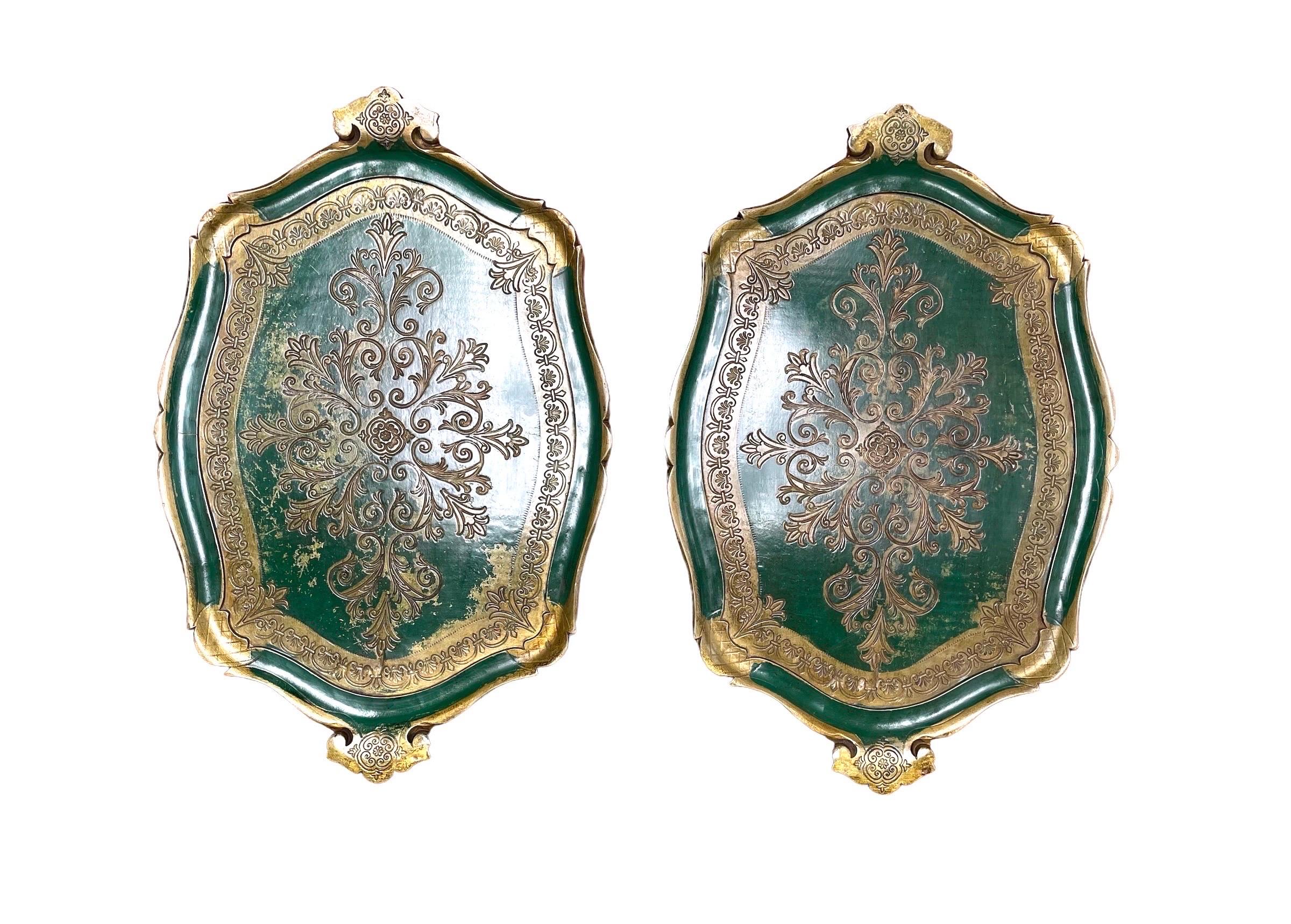 A Pair of Florentine papier mache trays For Sale 5