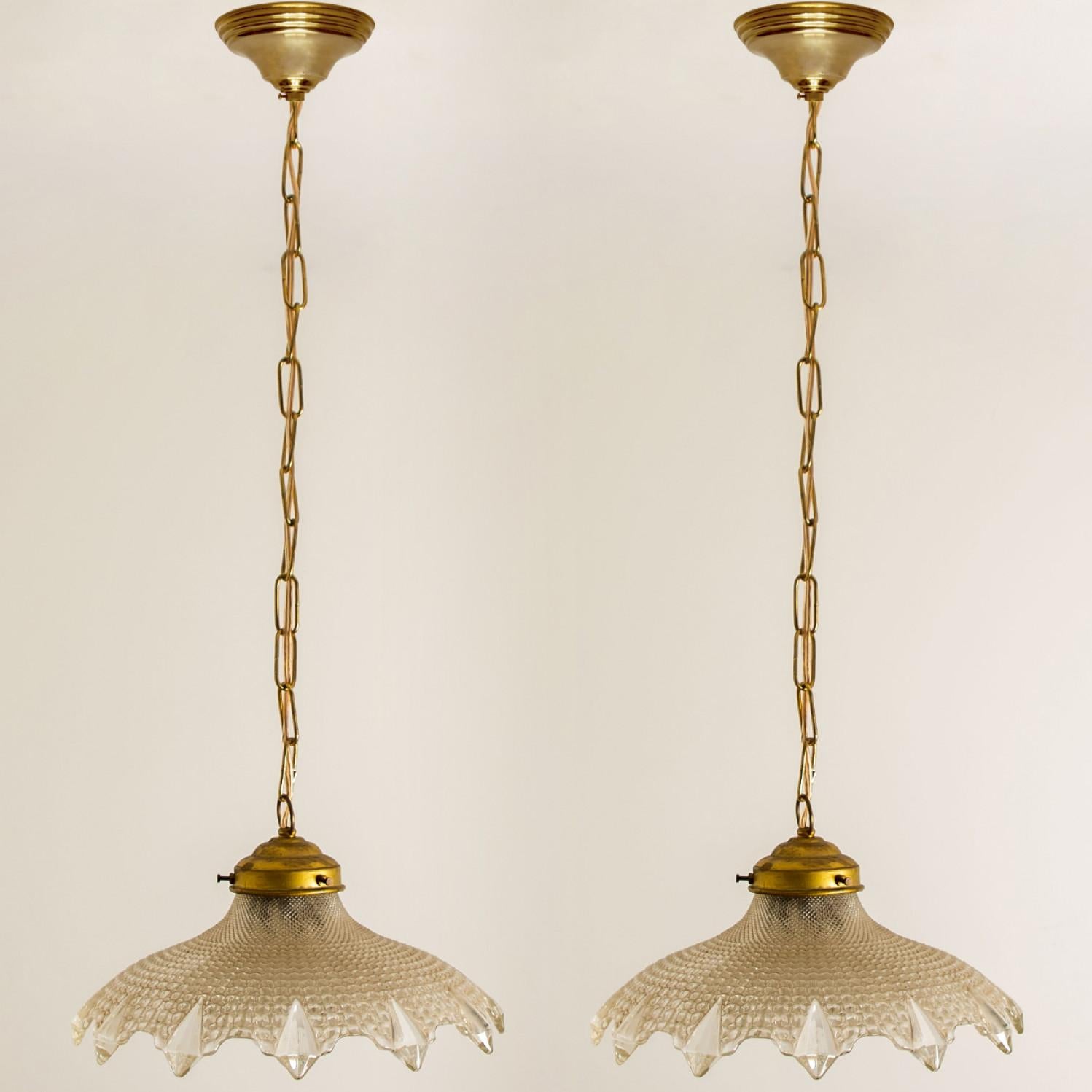 A pair of Flower Diamond Art Deco Glass Chandelier, Europe, France For Sale 9