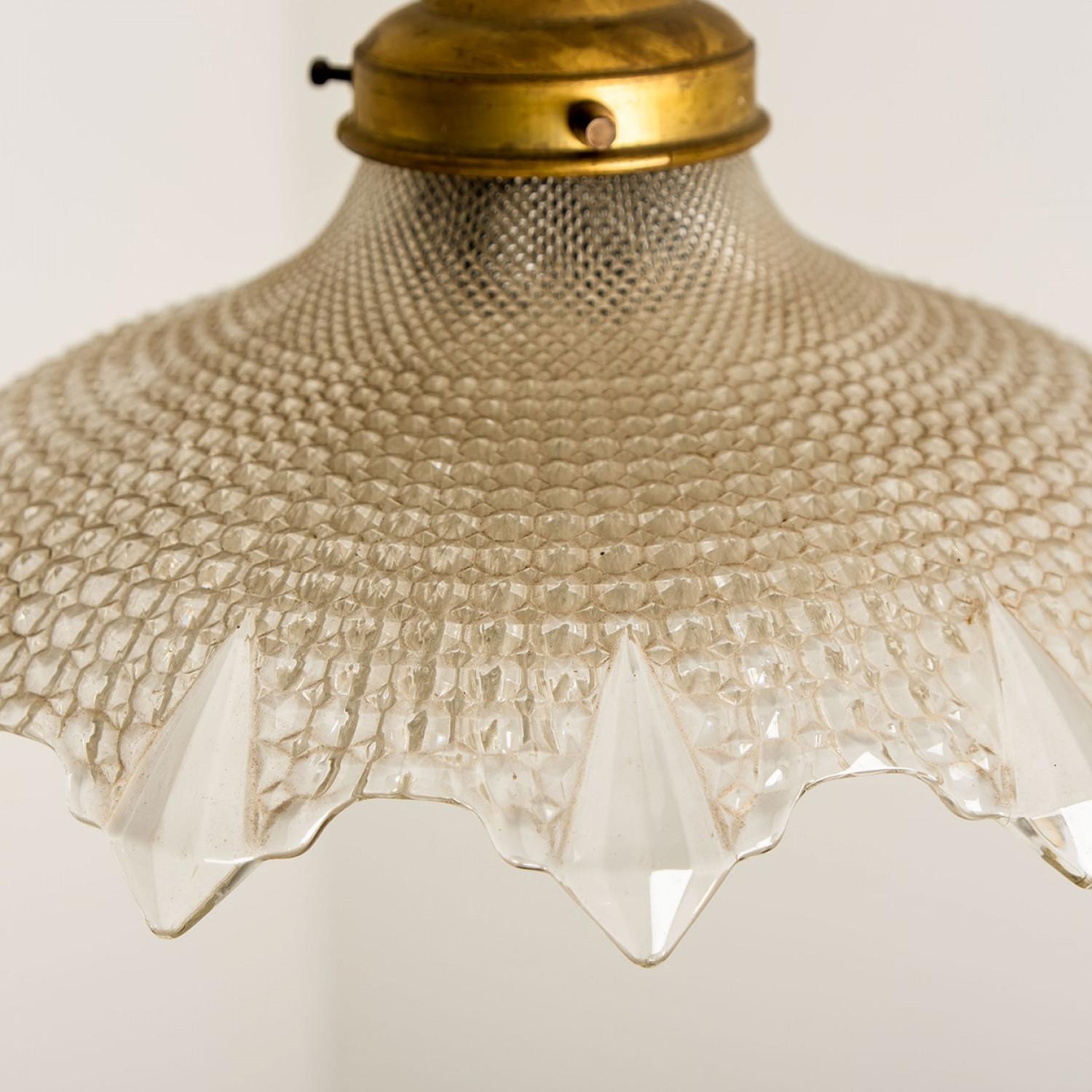 Ein Paar Blumen-Diamant-Kronleuchter aus Art Deco-Glas, Europa, Frankreich (Französisch) im Angebot