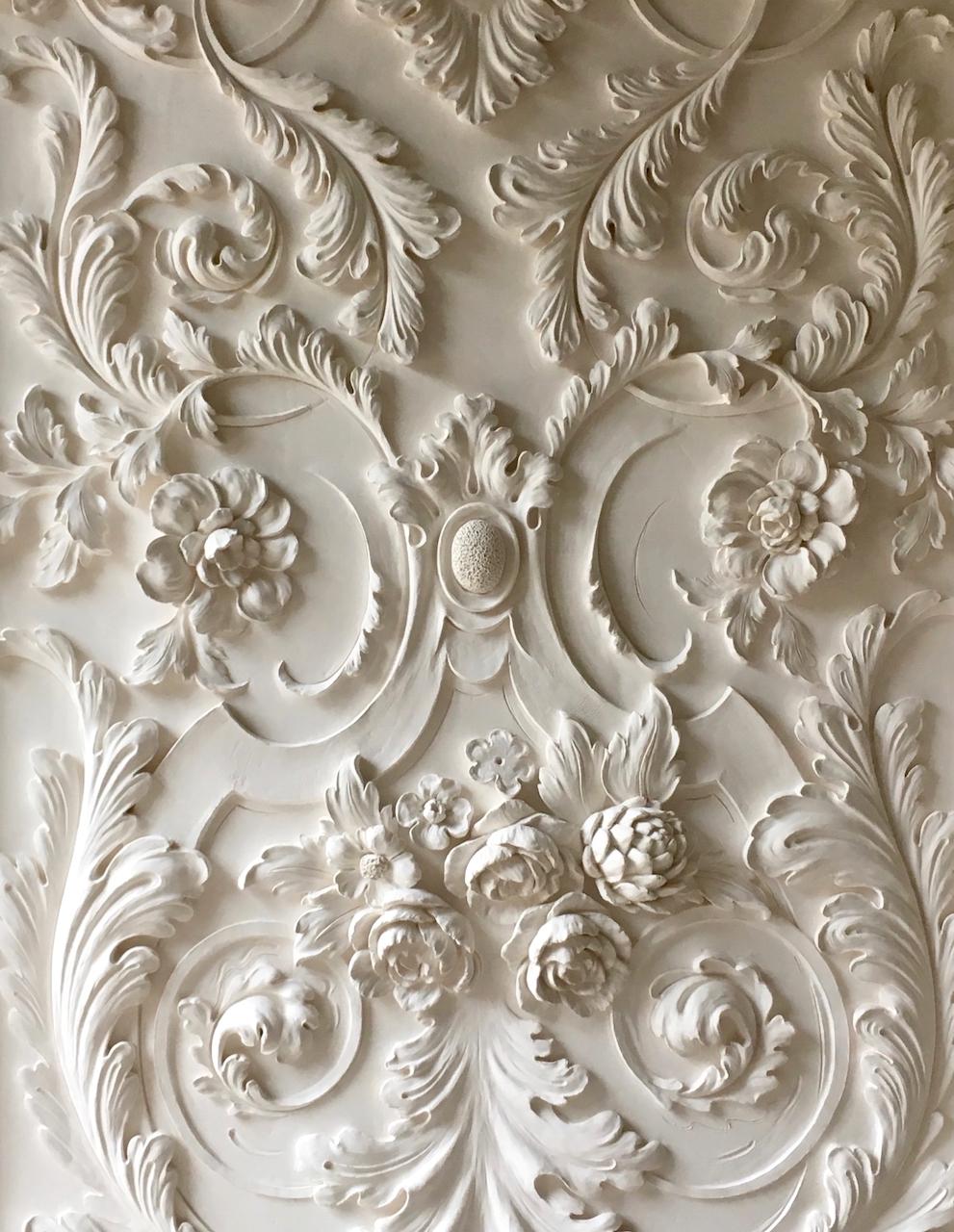 British Pair of contemporary floral plaster panels in Baroque style by a Master artist For Sale