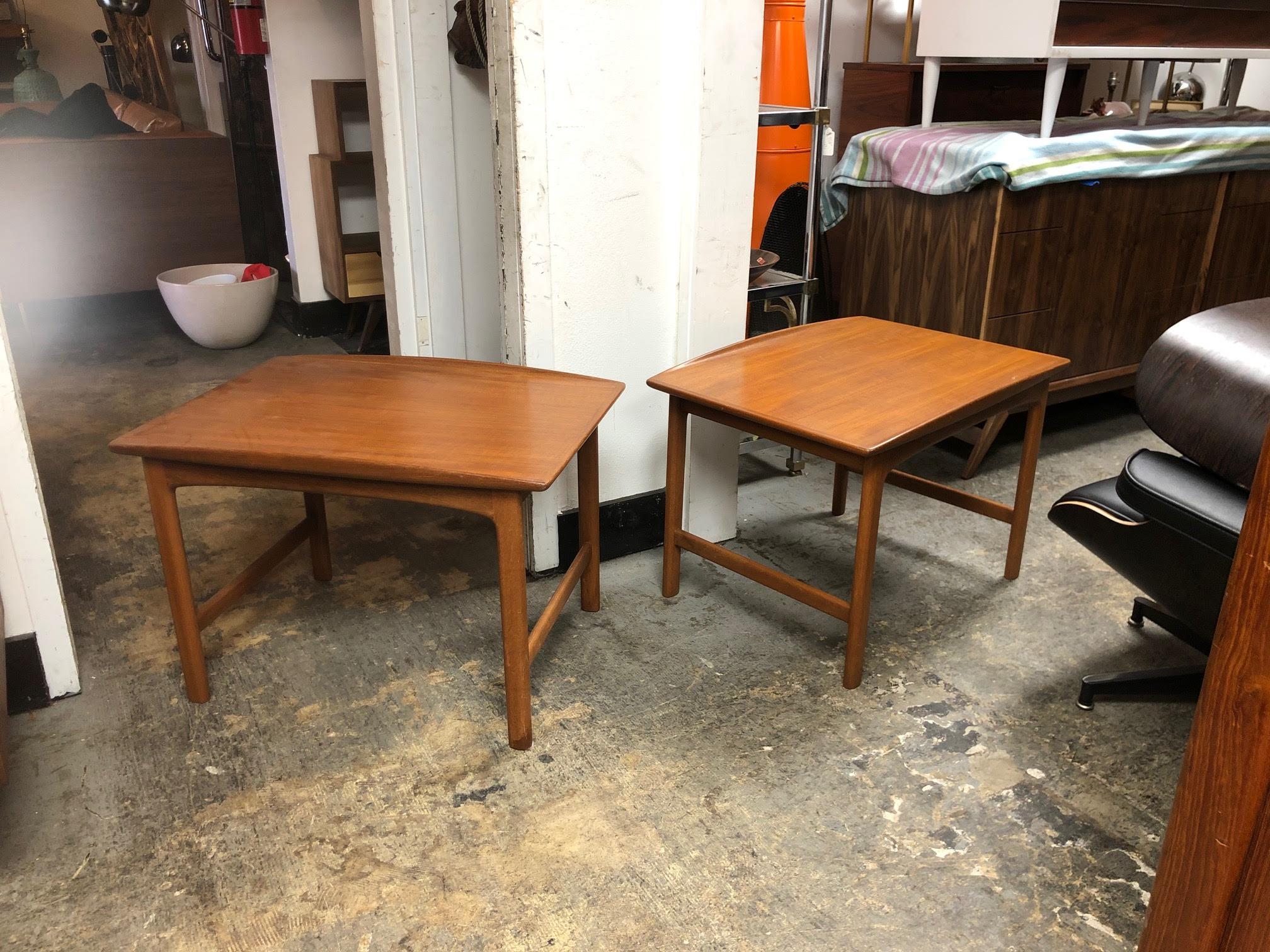 Mid-Century Modern Pair of Folke Ohlsson Midcentury Teak Side Tables For Sale