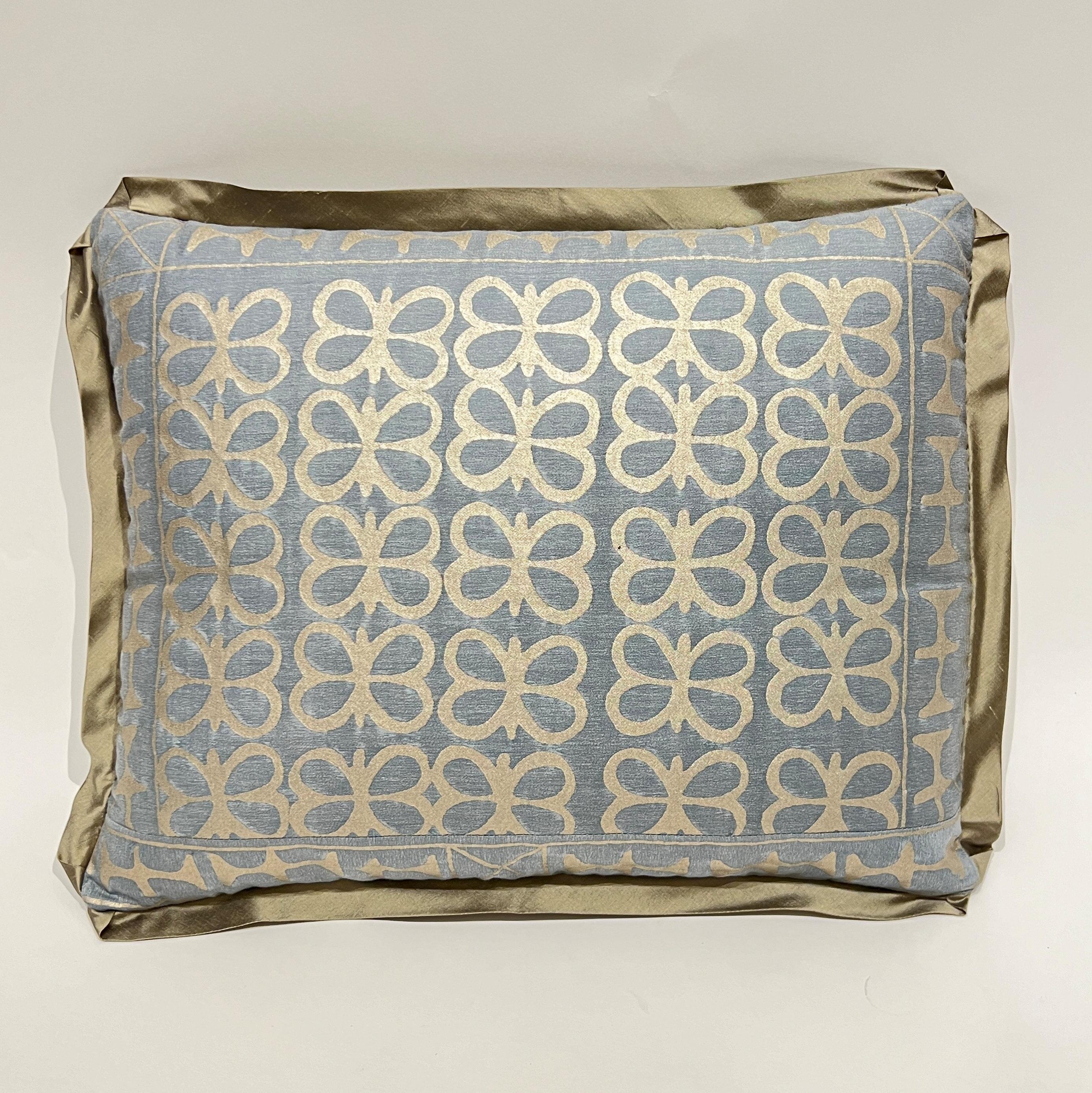 Paire de coussins Fortuny dans le motif Ashanti en vente 2