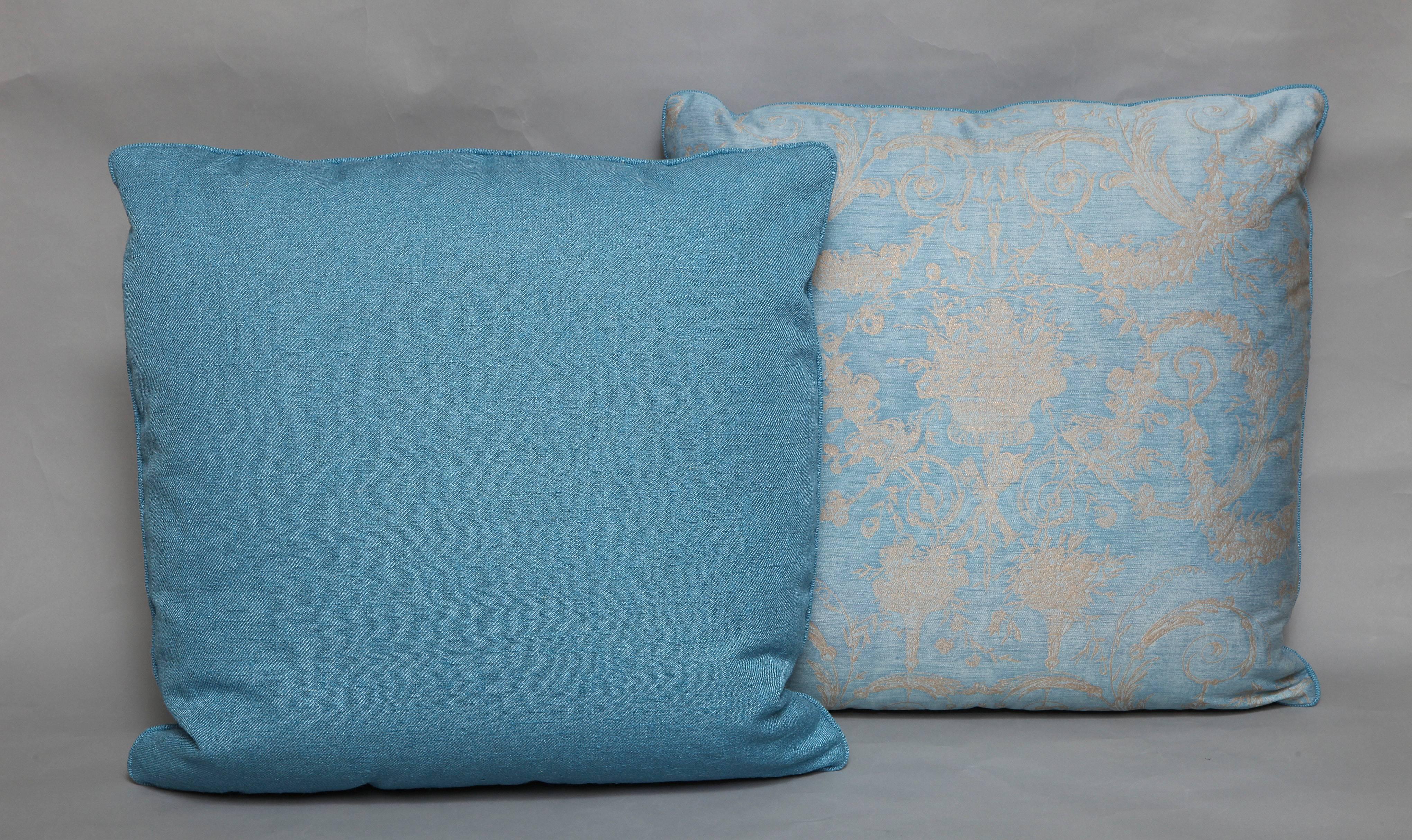 Rococo Pair of Fortuny Fabric Cushions in the Festoni Pattern