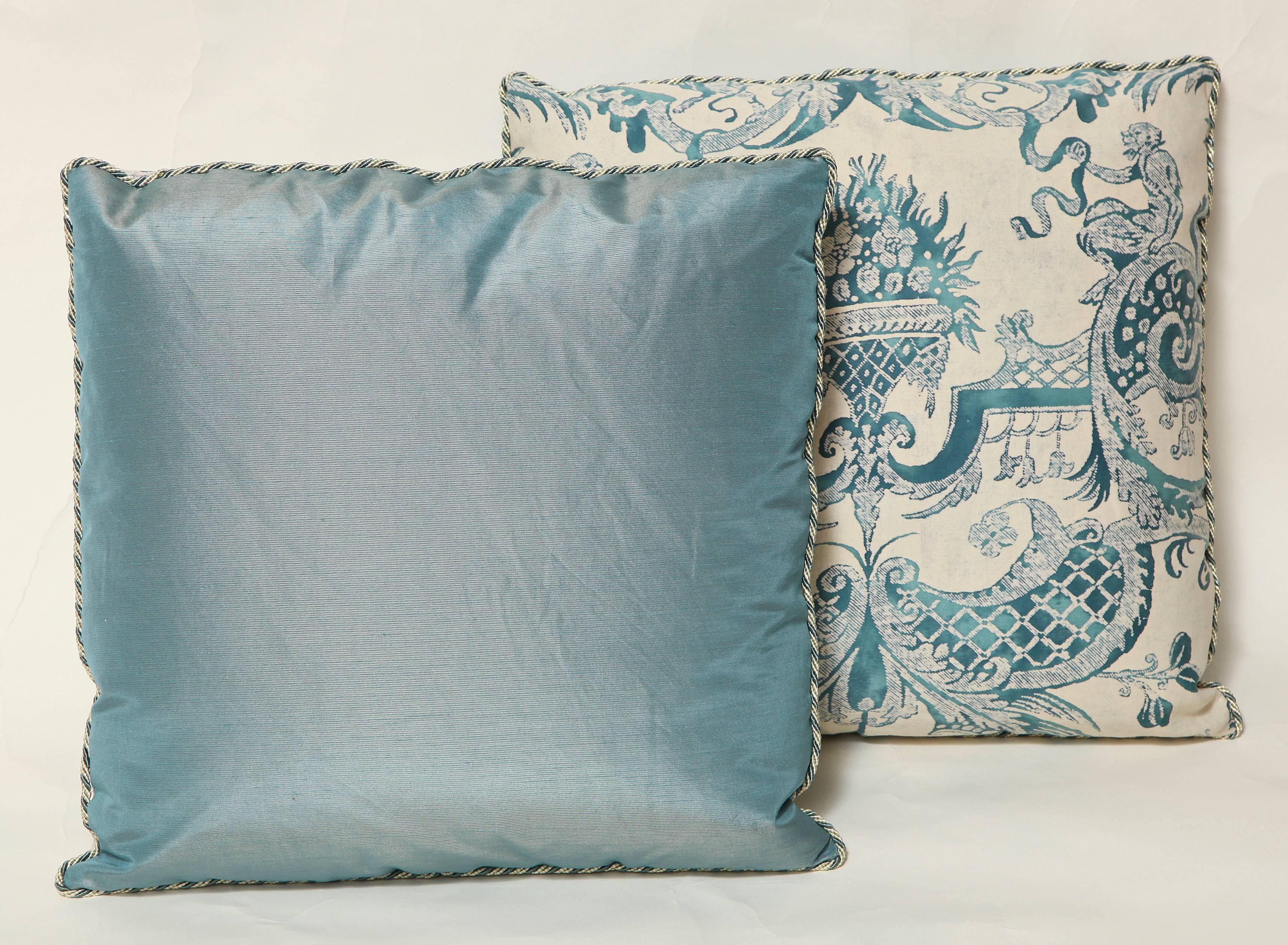Cotton Pair of Fortuny Fabric Cushions in the Mazzarino Pattern